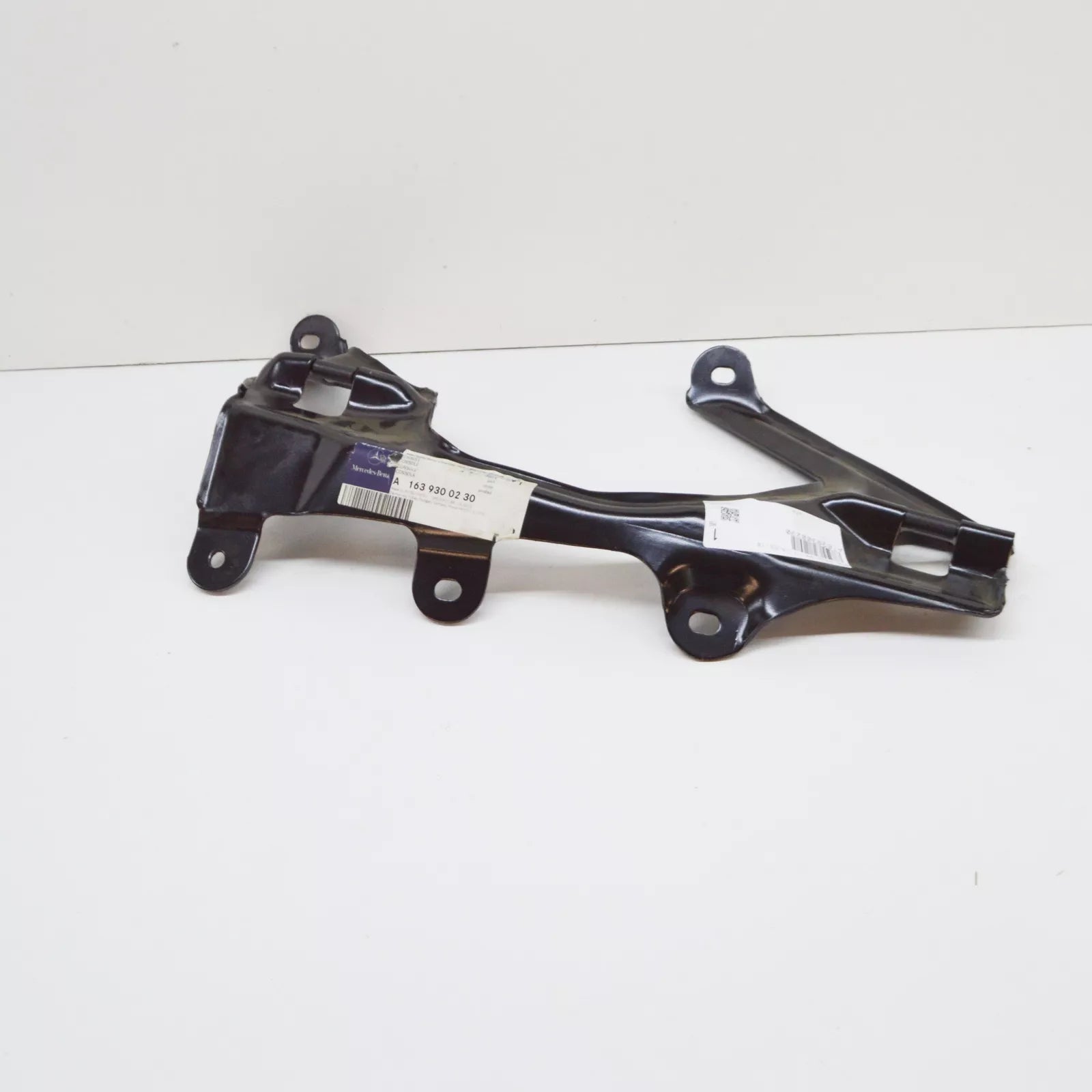 NEW MERCEDES-BENZ ML W163 FOLDING SEAT RIGHT CONSOLE BRACKET A1639300230