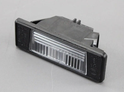 NEW VOLKSWAGEN CRAFTER 2E LICENSE PLATE LIGHT 2E0943021B ORIGINAL
