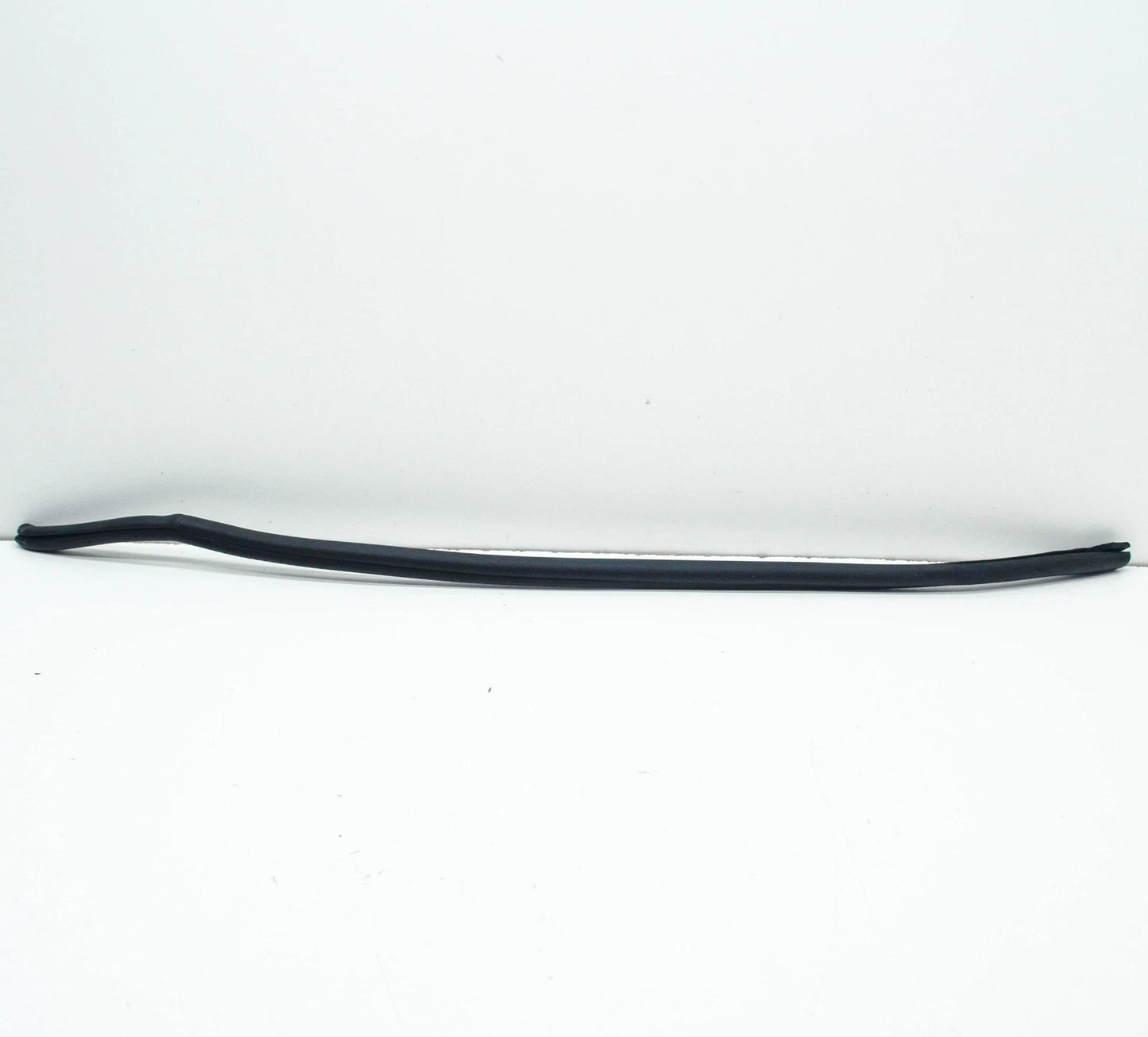 NEW AUDI A7 SPORTBACK 4G FRONT LEFT OUTER DOOR SEAL 4G8839717
