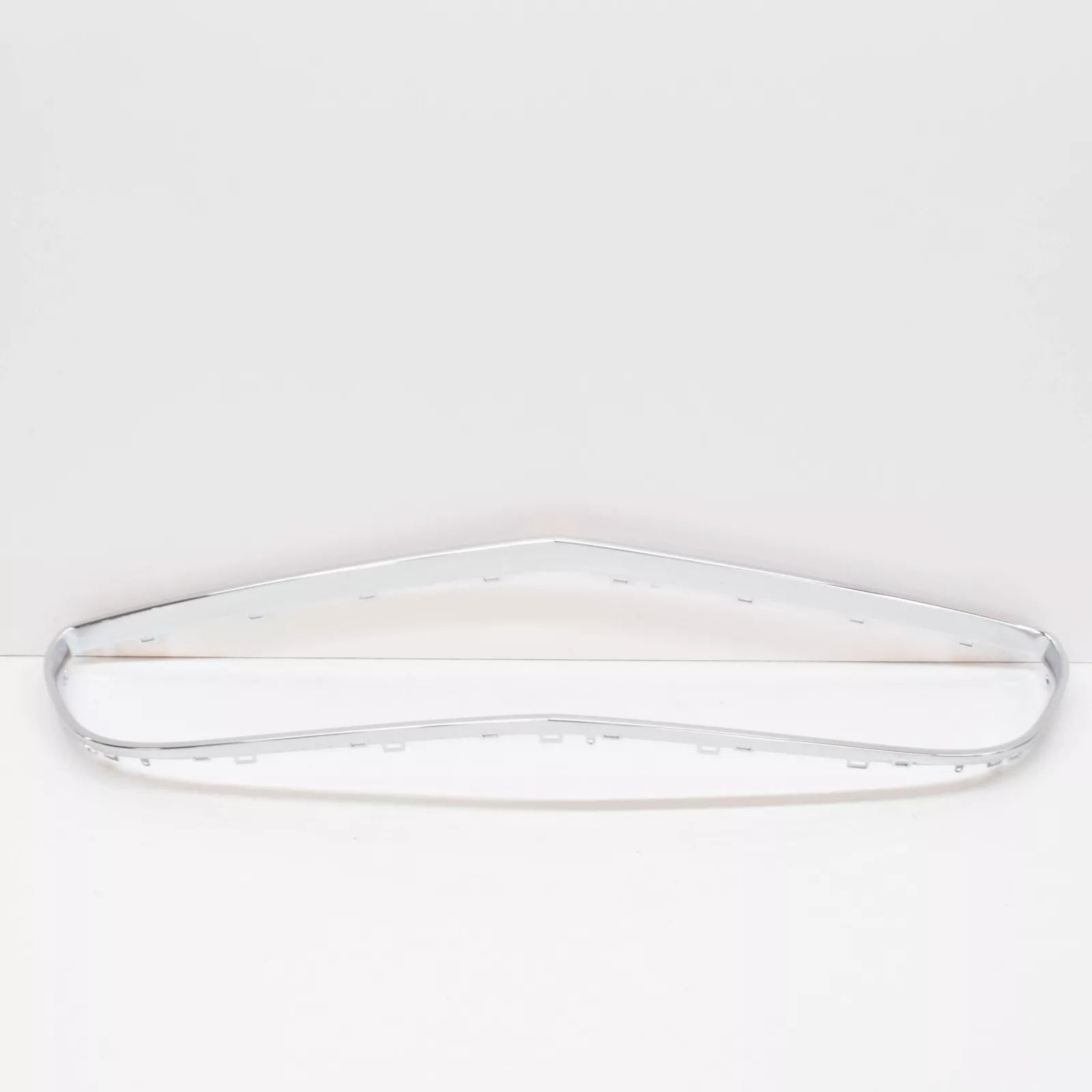 NEW MB CLS C218 FRONT GRILLE SURROUND CHROME TRIM A2188850874 ORIGINAL