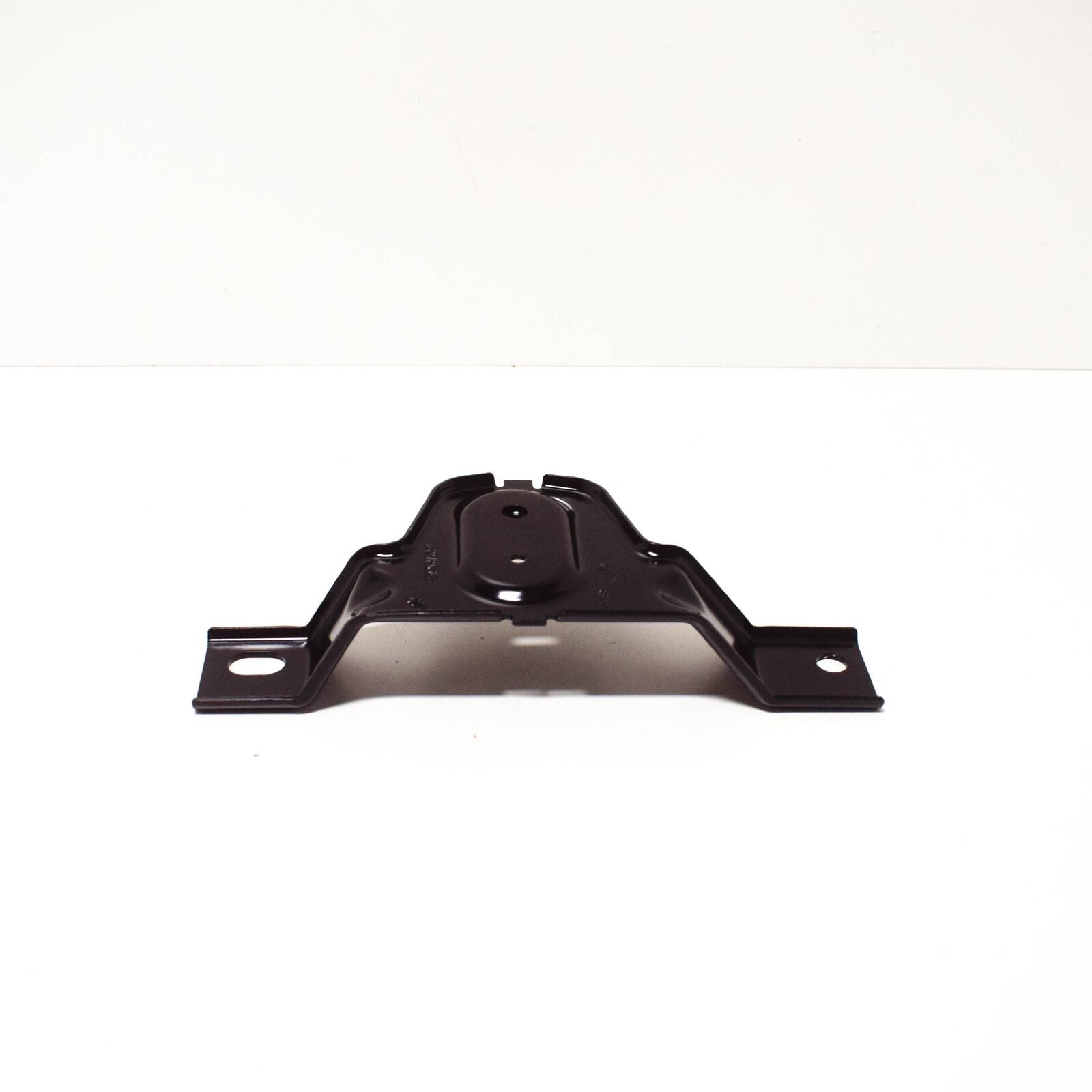 NEW MERCEDES BENZ C W205 FUEL SYSTEM AD BLUE TANK BRACKET A2054750427 ORIGINAL