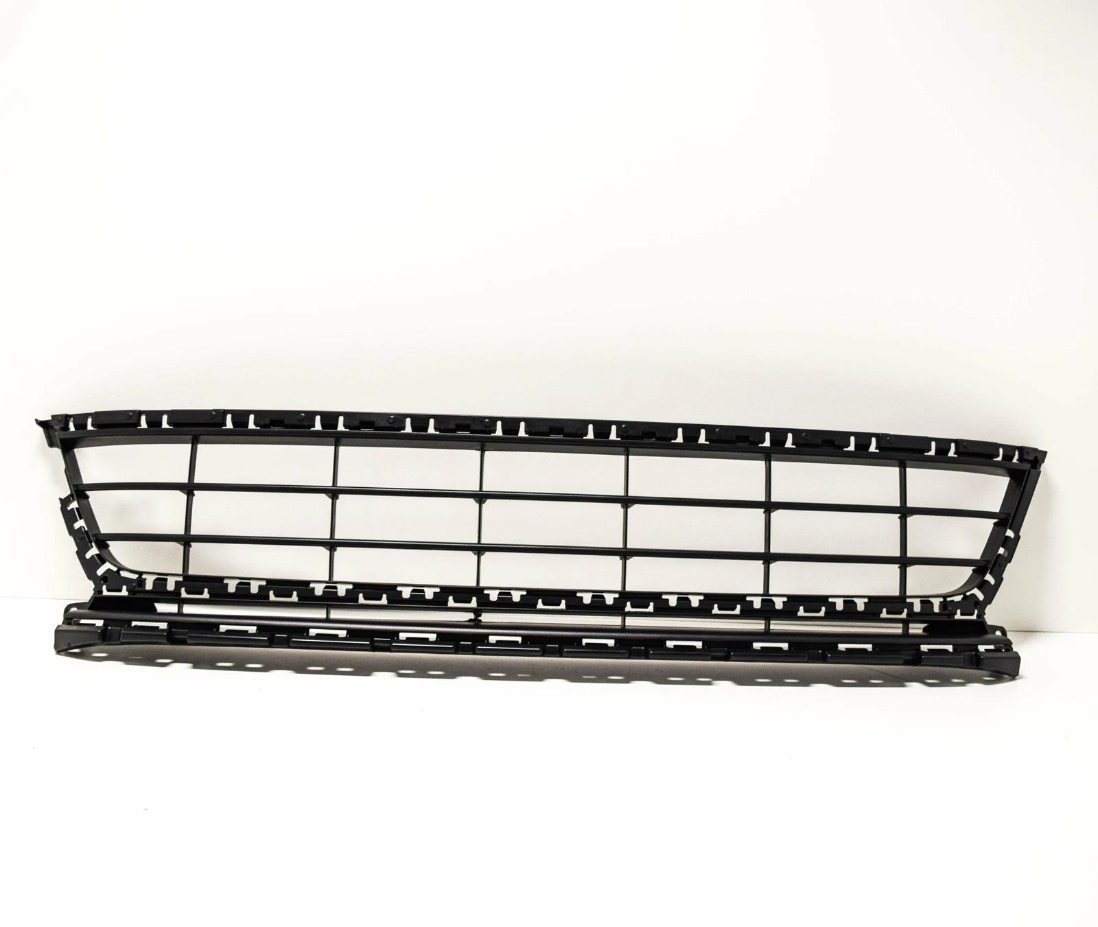 NEW VOLKSWAGEN SCIROCCO FRONT BUMPER CENTER LOWER GRILLE 1K8853677D9B9 ORIGINAL