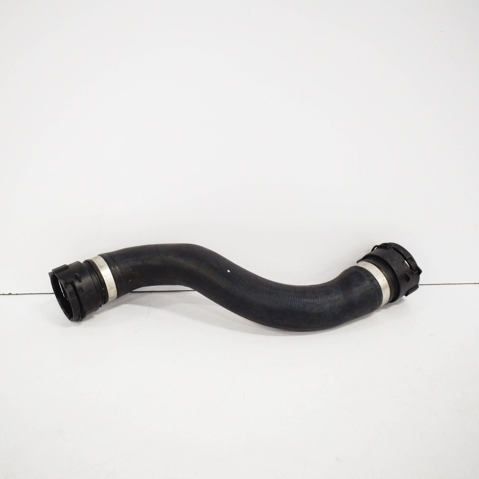 NEW MERCEDES BENZ C W205 WATER RADIATOR LEFT COOLANT HOSE A2055016384 ORIGINAL