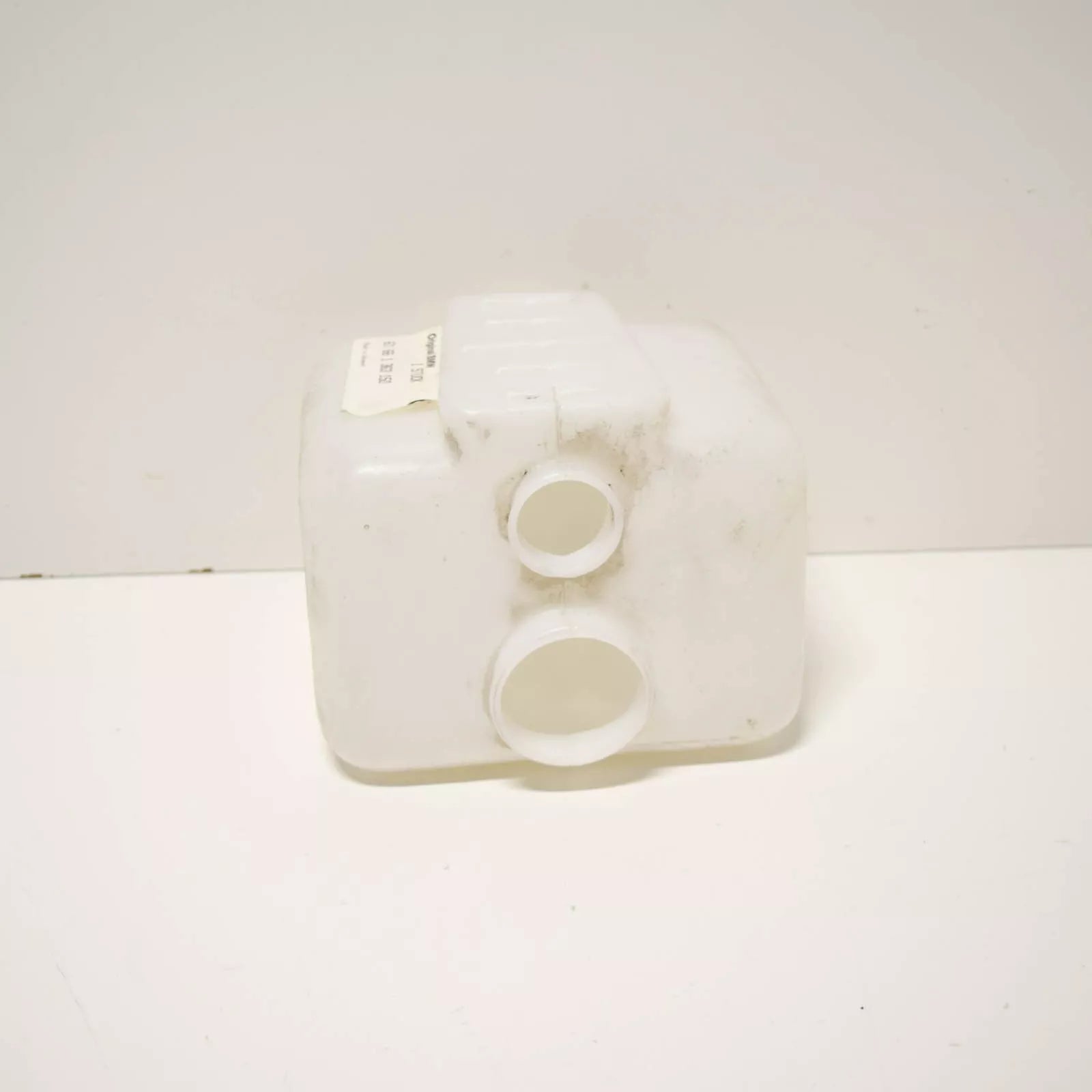 NEW BMW 6 E24 WINDSHIELD CLEANING FLUID CONTAINER 61661363150 ORIGINAL