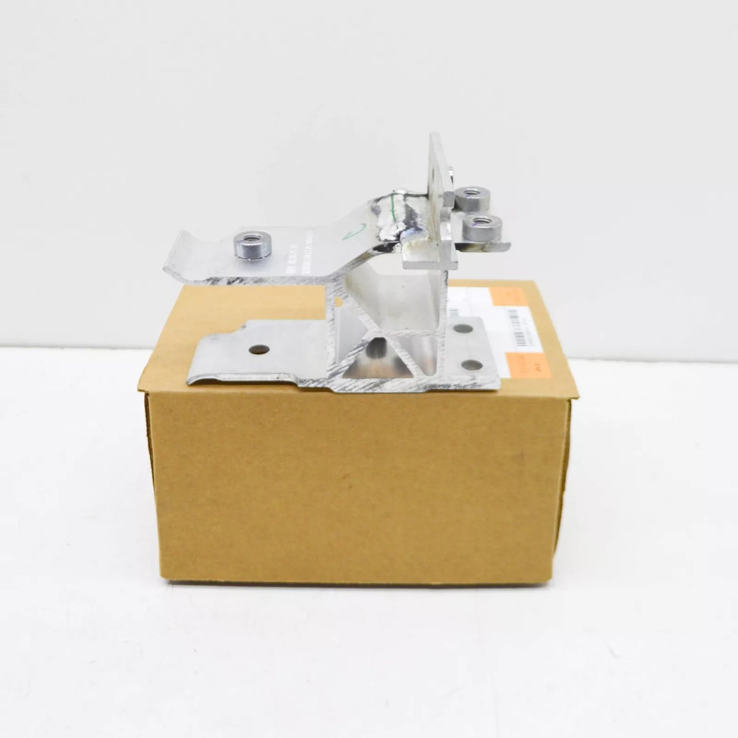 NEW BMW X5 G05 FRONT PANEL LEFT ADAPTER 51117421635 ORIGINAL