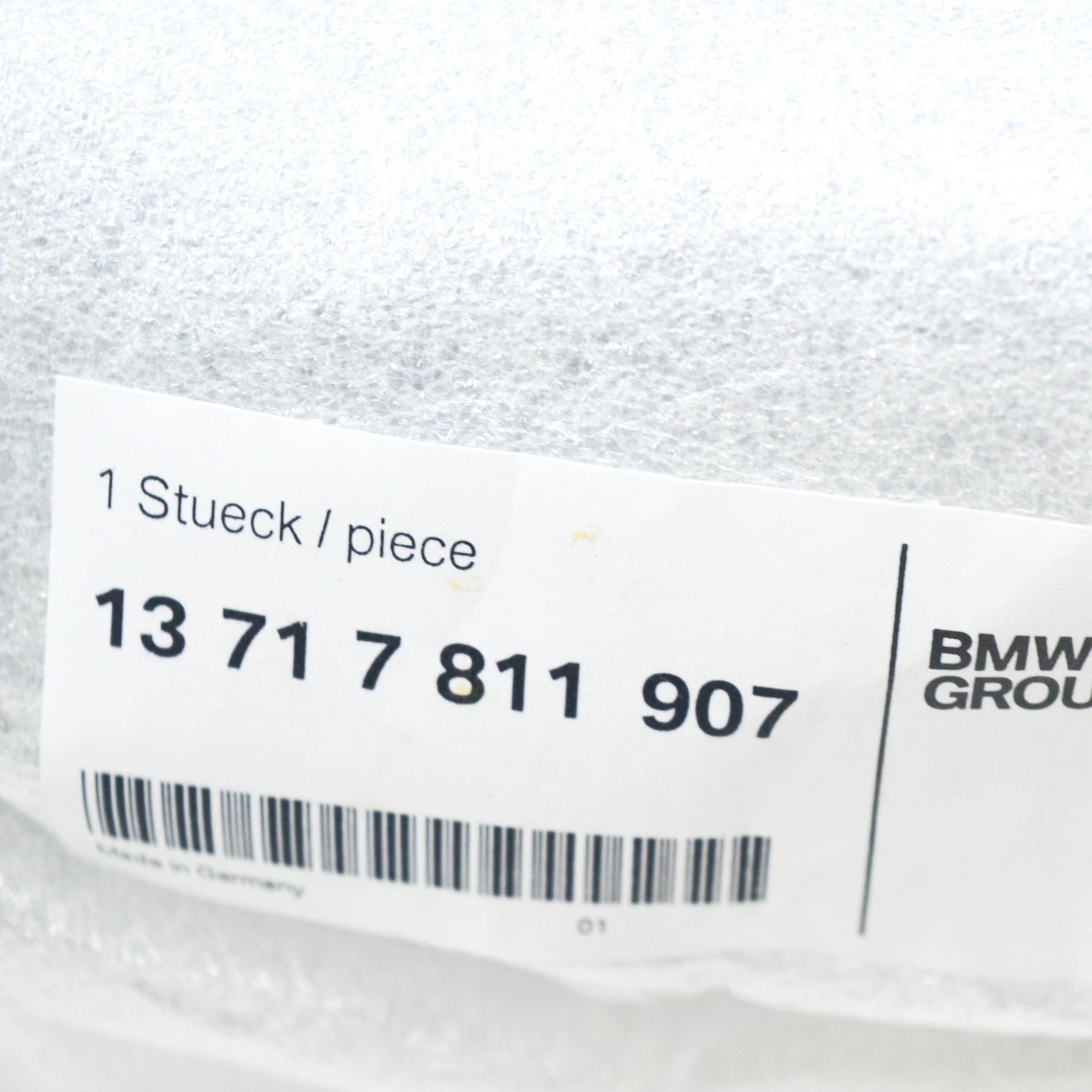 NEW BMW 1 CABRIO E88 AIR MASS METER INTAKE BOX AIR DUCT 13717811907 ORIGINAL