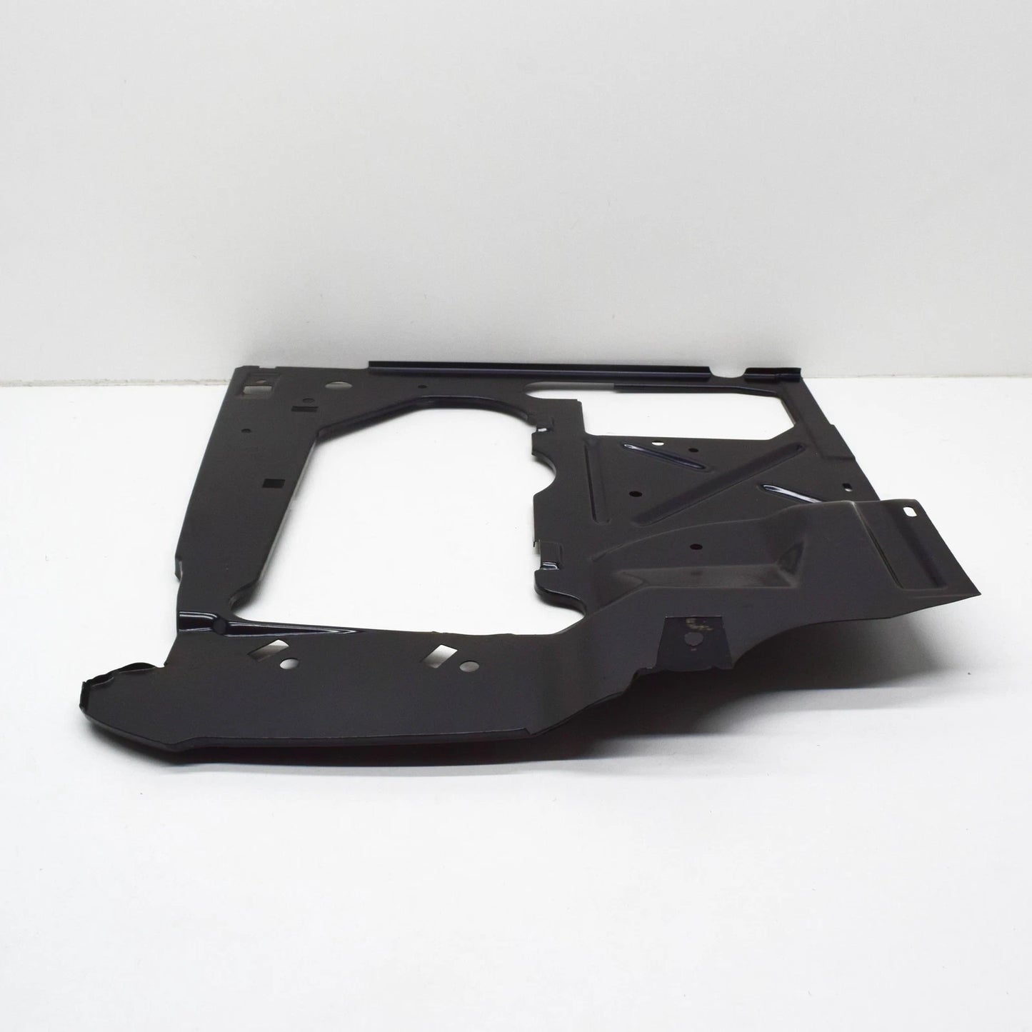 NEW BMW 5 E28 FRONT LEFT PANEL 41131930989 ORIGINAL