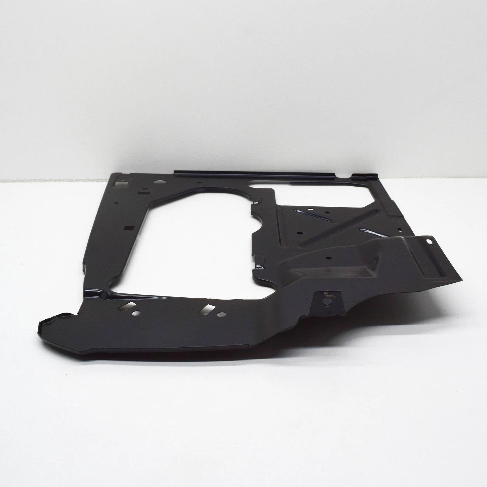 NEW BMW 5 E28 FRONT LEFT PANEL 41131930989 ORIGINAL