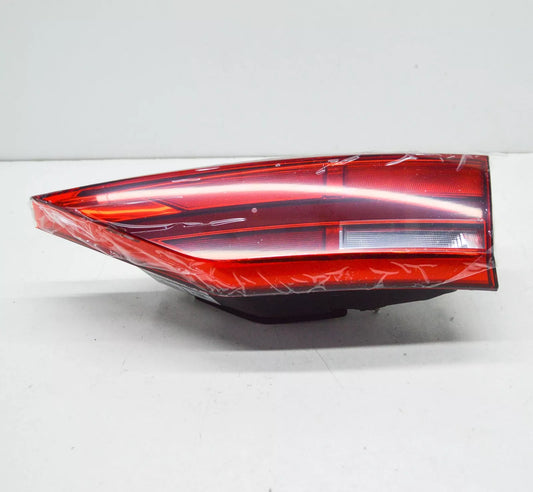 NEW AUDI Q3 F3 SPORTBACK RIGHT SIDE TRUNK BOOTLID TAILLIGHT 83A945076