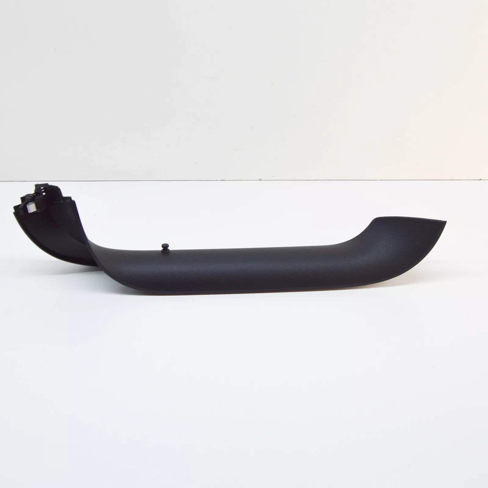 NEW VW TIGUAN AD REAR LUGGAGE COMPARTMENT LID TRIM PANEL 5NA867703B82V ORIGINAL