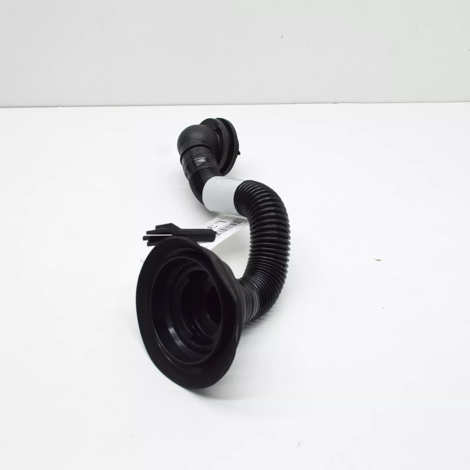 NEW VOLKSWAGEN TOUAREG CR7 OIL FILLER PIPE 4M0115301Q