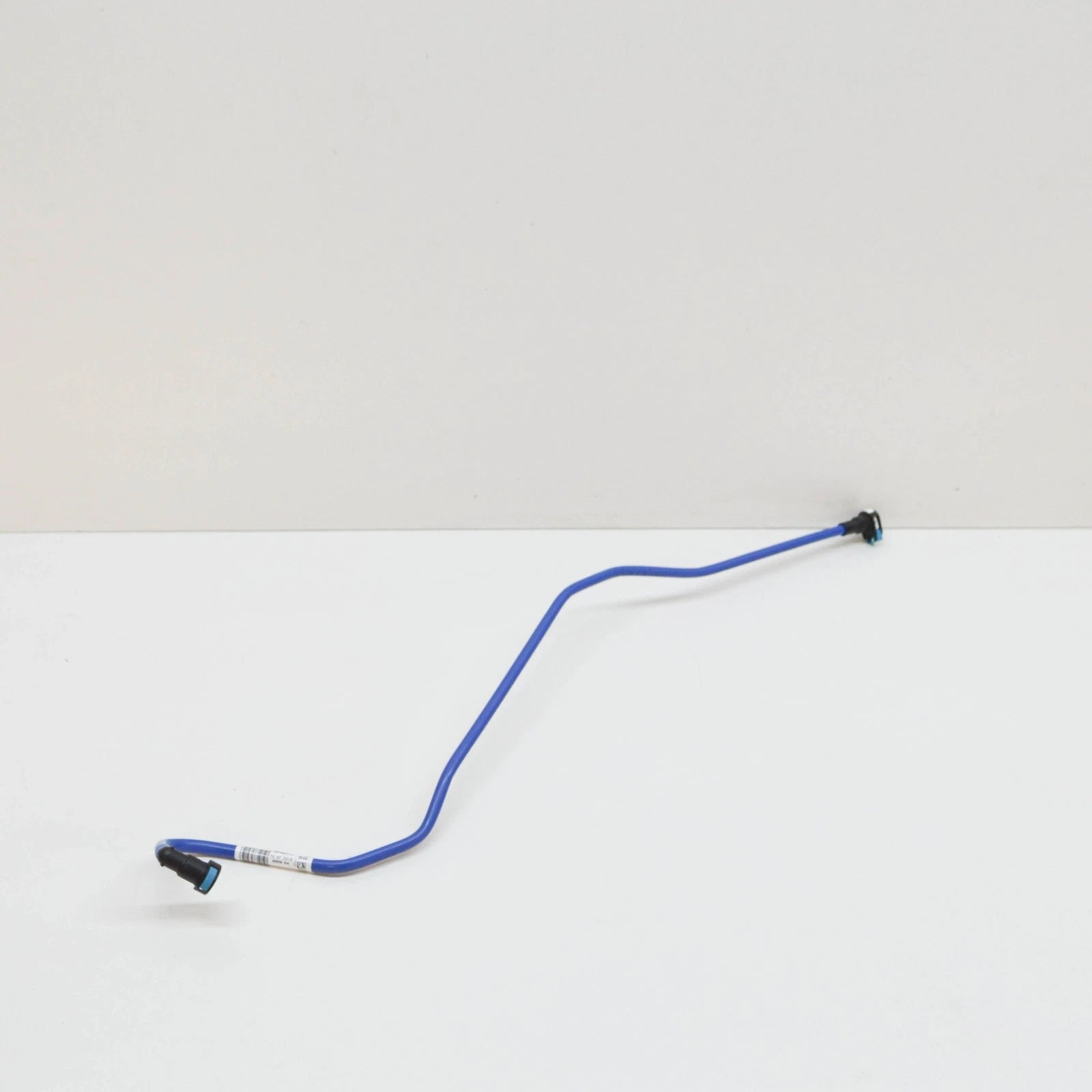 NEW BMW 5 G30 ACTIVATED CHARCOAL FILTER BREATHER LINE 16137483715 ORIGINAL