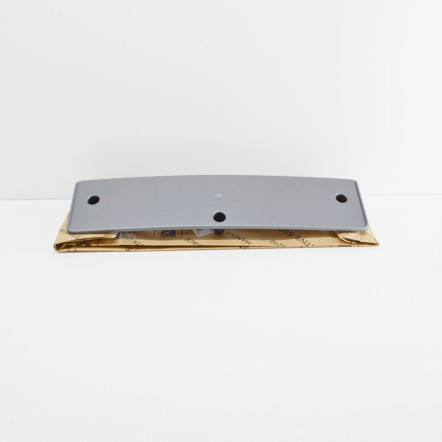 NEW AUDI A8 4H D4 FRONT NUMBER HOLDER 4H0807285AQ1RR ORIGINAL