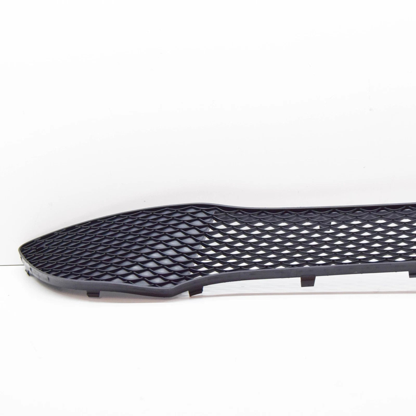 NEW MERCEDES BENZ A W176 FRONT BUMPER CENTRAL GRILLE A1768853322 ORIGINAL