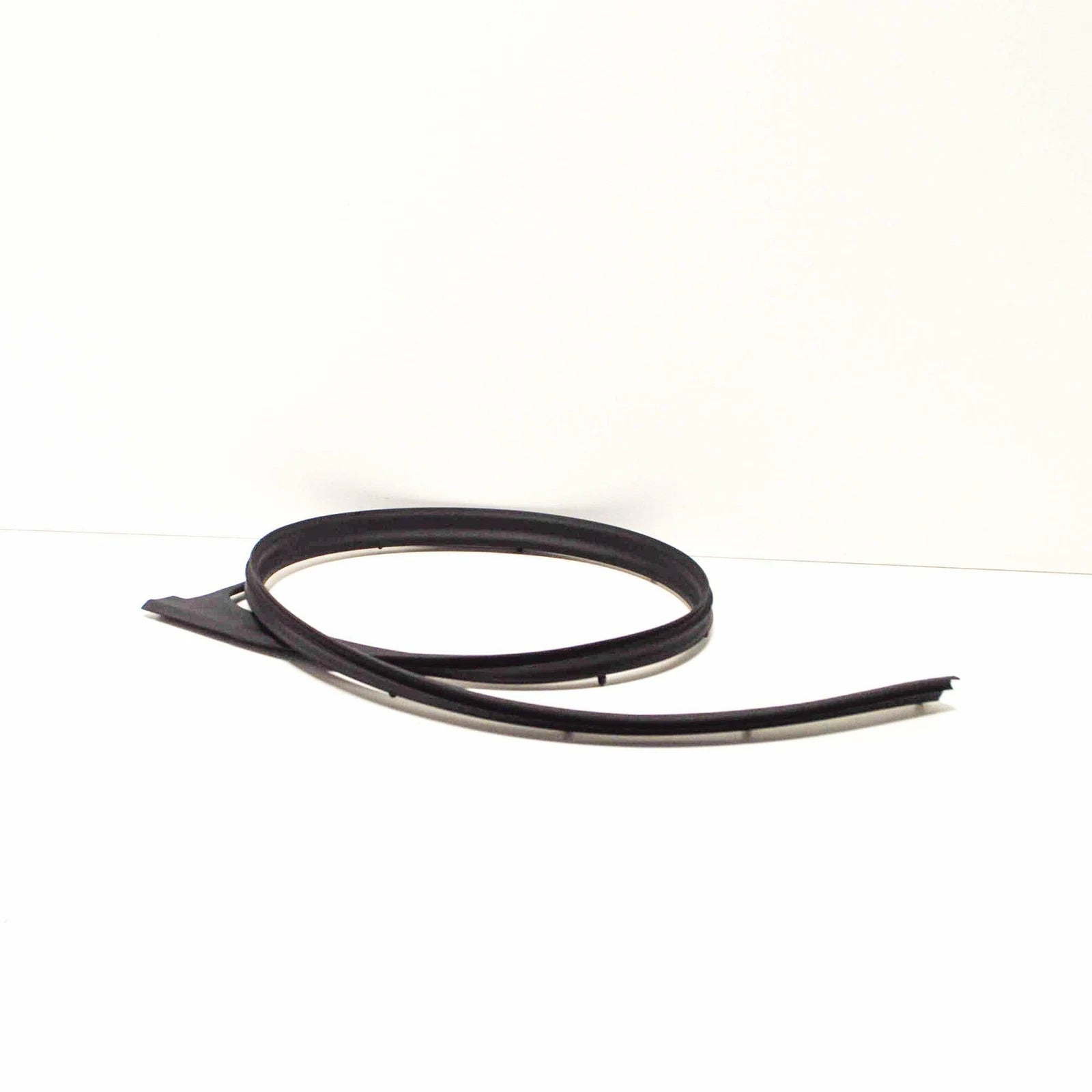 NEW VOLKSWAGEN AMAROK MK1 RIGHT UPPER OUTER DOOR SEAL 2H6837762B9B9