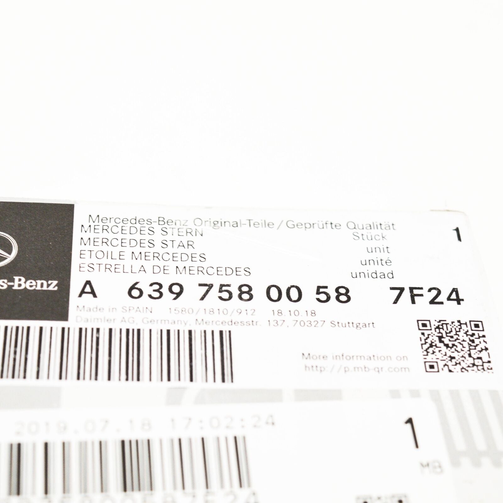 NEW MB VIANO W639 TRUNK LID EMBLEM BADGE A63975800587F24 ORIGINAL