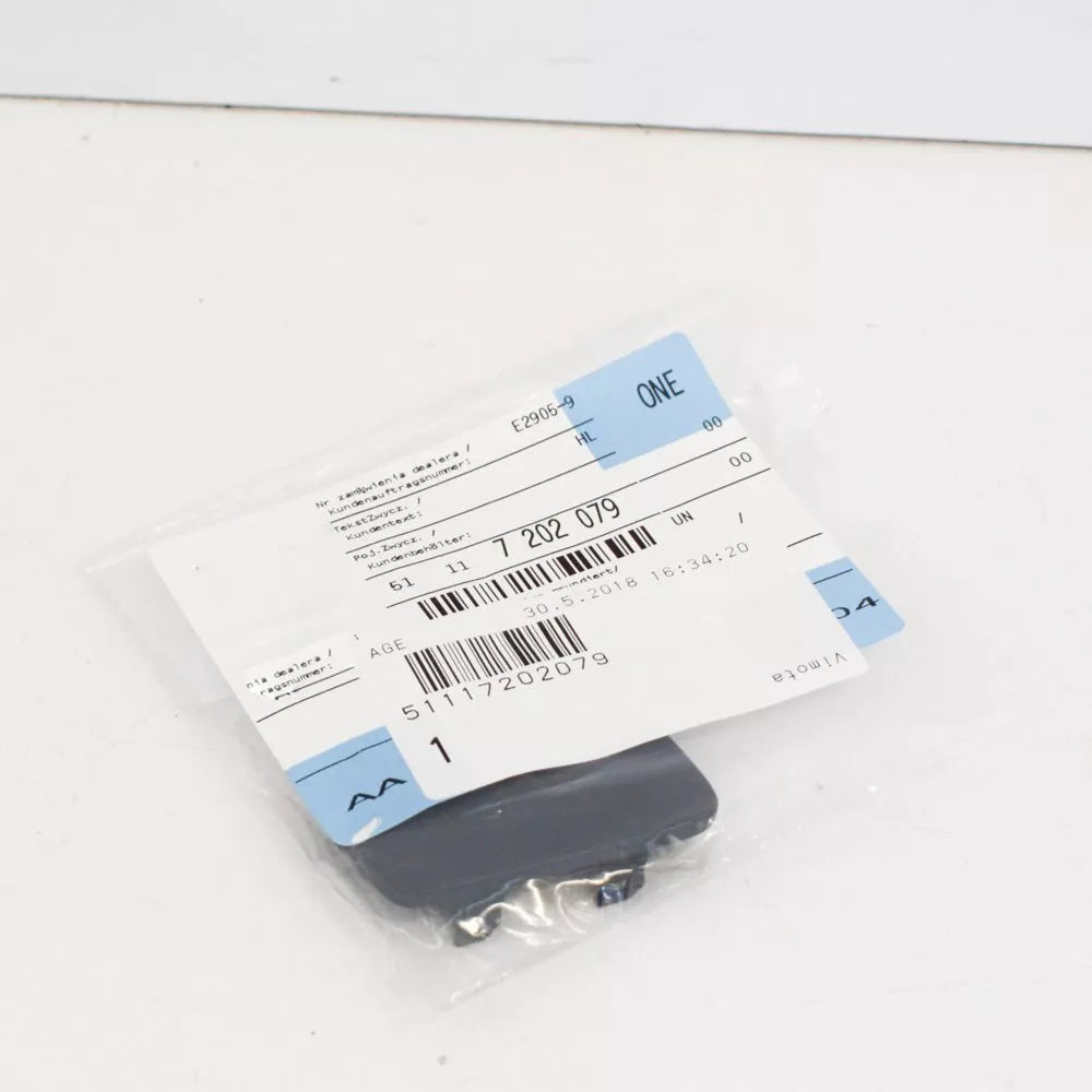 NEW BMW 1 E88 FRONT BUMPER TOW EYE CAP COVER 51117202079 ORIGINAL