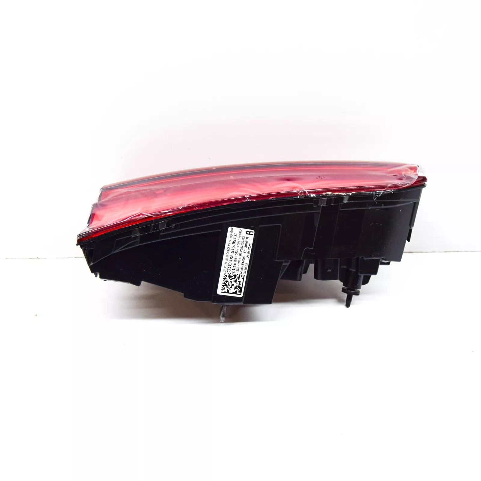 NEW AUDI A6 C8 REAR RIGHT TAILGATE BOOT LID LED TAILLIGHT 4K5945094C ORIGINAL
