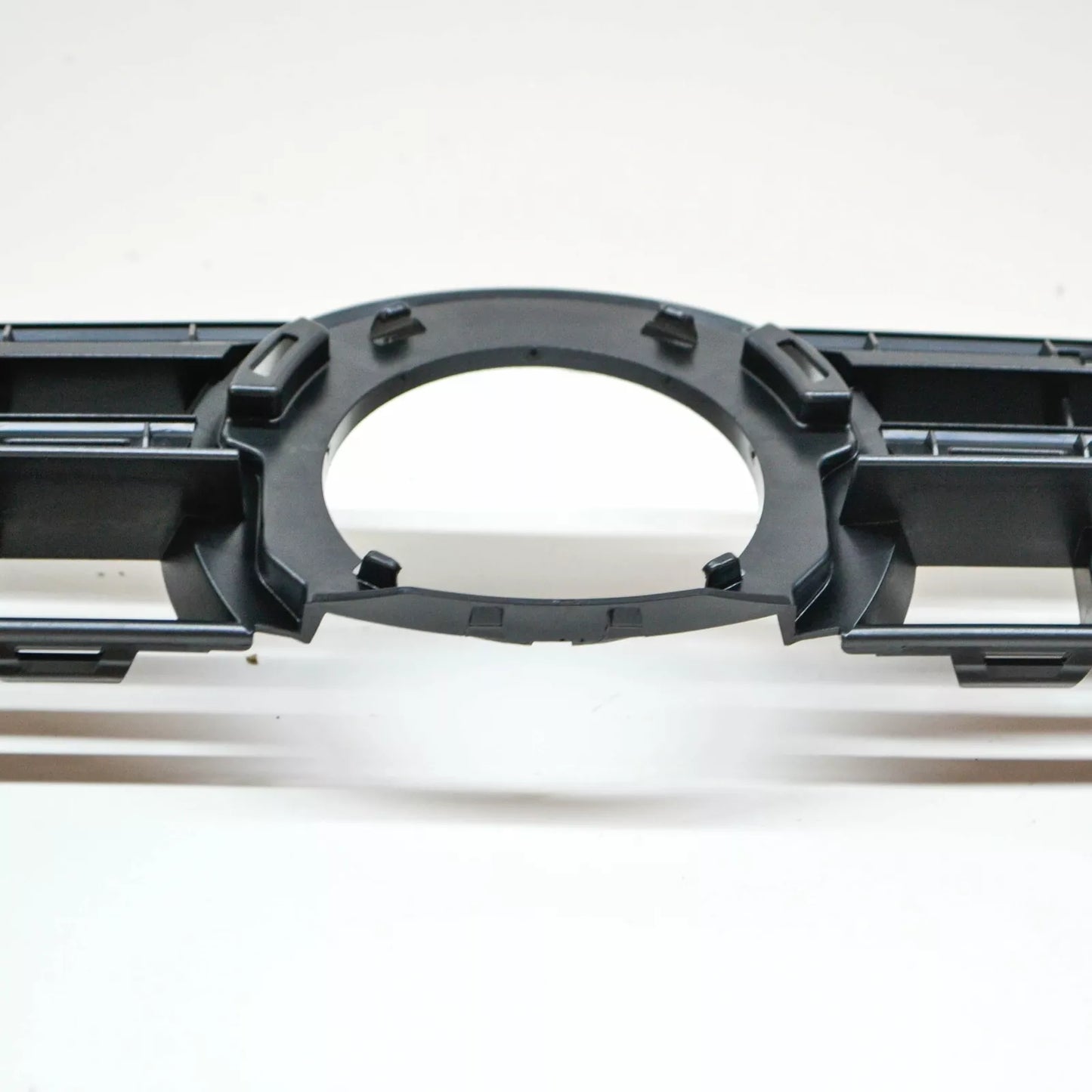 NEW VOLKSWAGEN GOLF PLUS FRONT RADIATOR GRILLE 5M0853653L9B9 2013