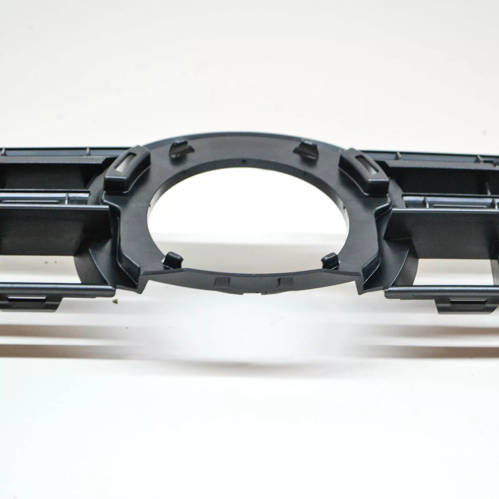 NEW VOLKSWAGEN GOLF PLUS FRONT RADIATOR GRILLE 5M0853653L9B9 2013