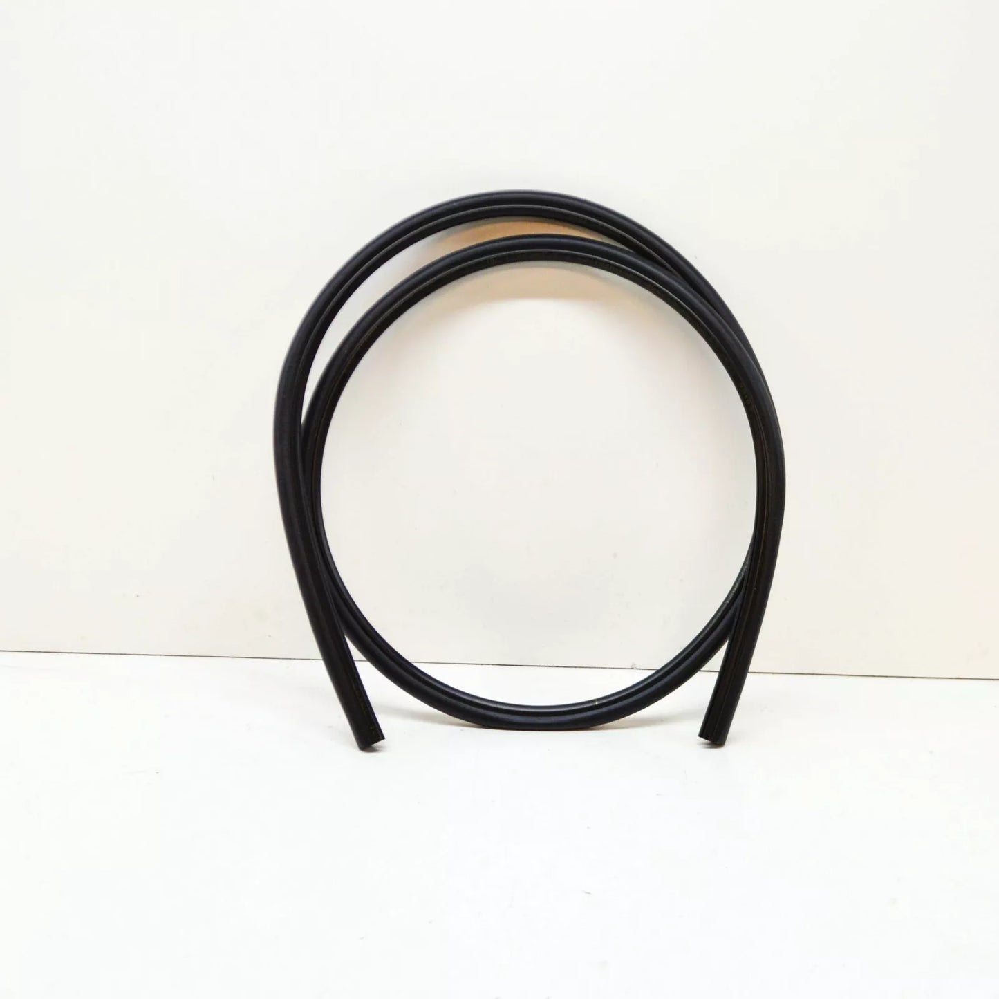 NEW BMW 7 G11 G12 FRONT BONNET HOOD RUBBER SEAL 51767475285 7475285 ORIGINAL