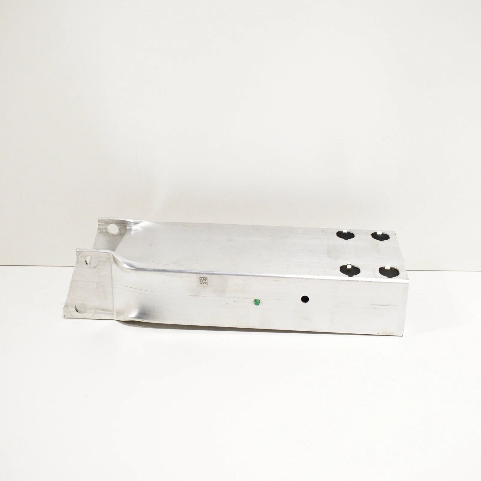 NEW MB E W212 FRONT RIGHT REINFORCEMENT BRACKET BAR IMPACT A2136201600 ORIGINAL