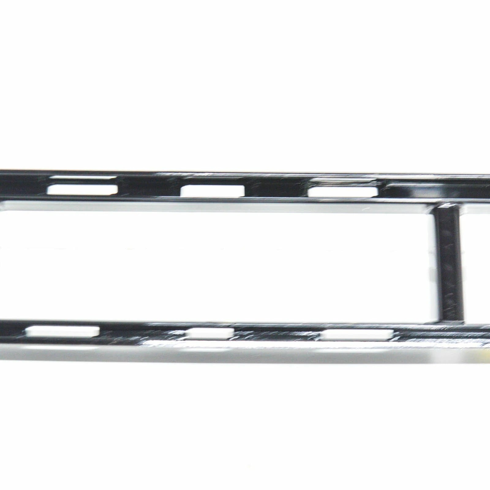 NEW AUDI Q7 4L FRONT BUMPER CENTRE LOWER GRILLE 4L0807683BT94 2015