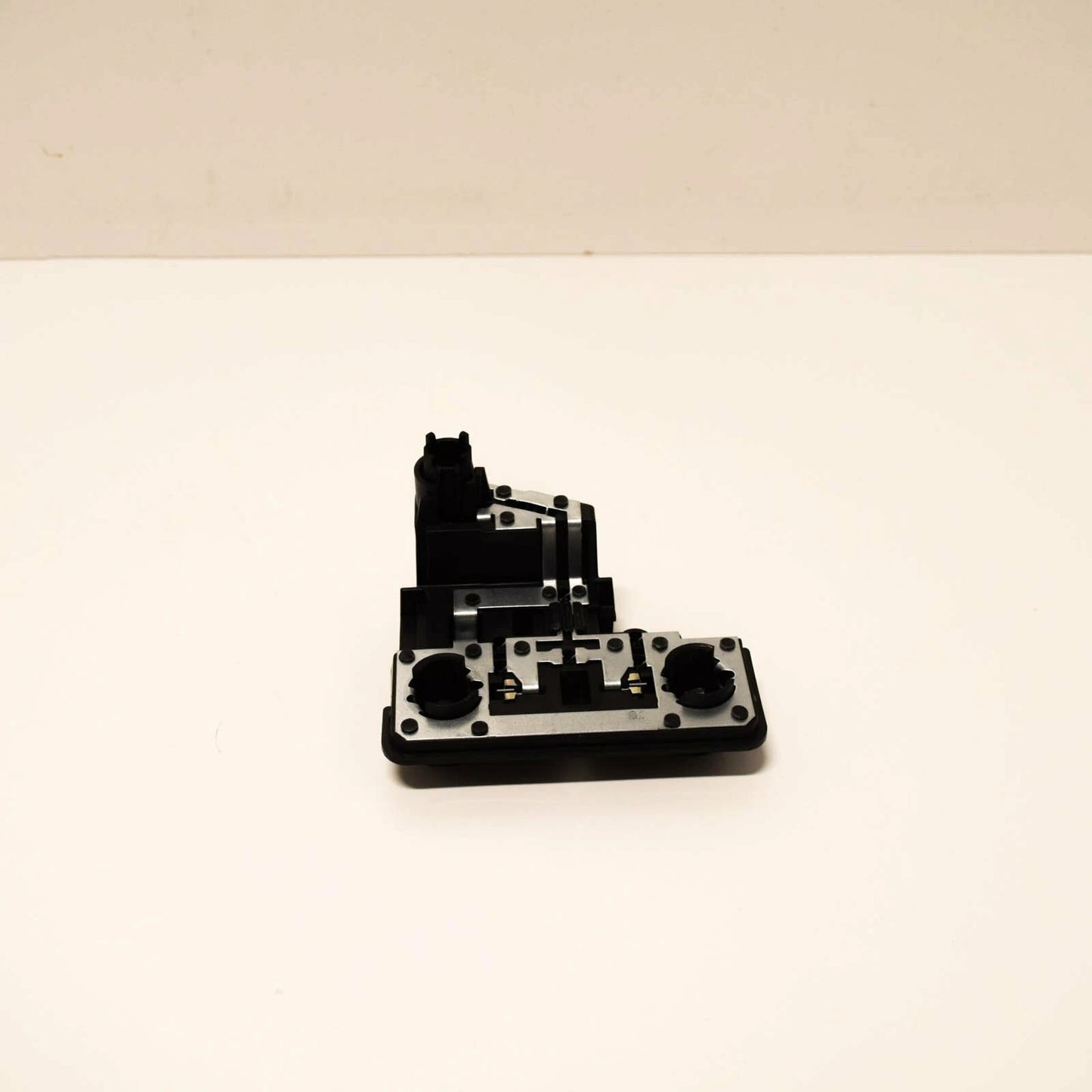 NEW AUDI A4 B8 REAR RIGHT INNER BACK UP LIGHT BULB SOCKET 8K5945258C ORIGINAL