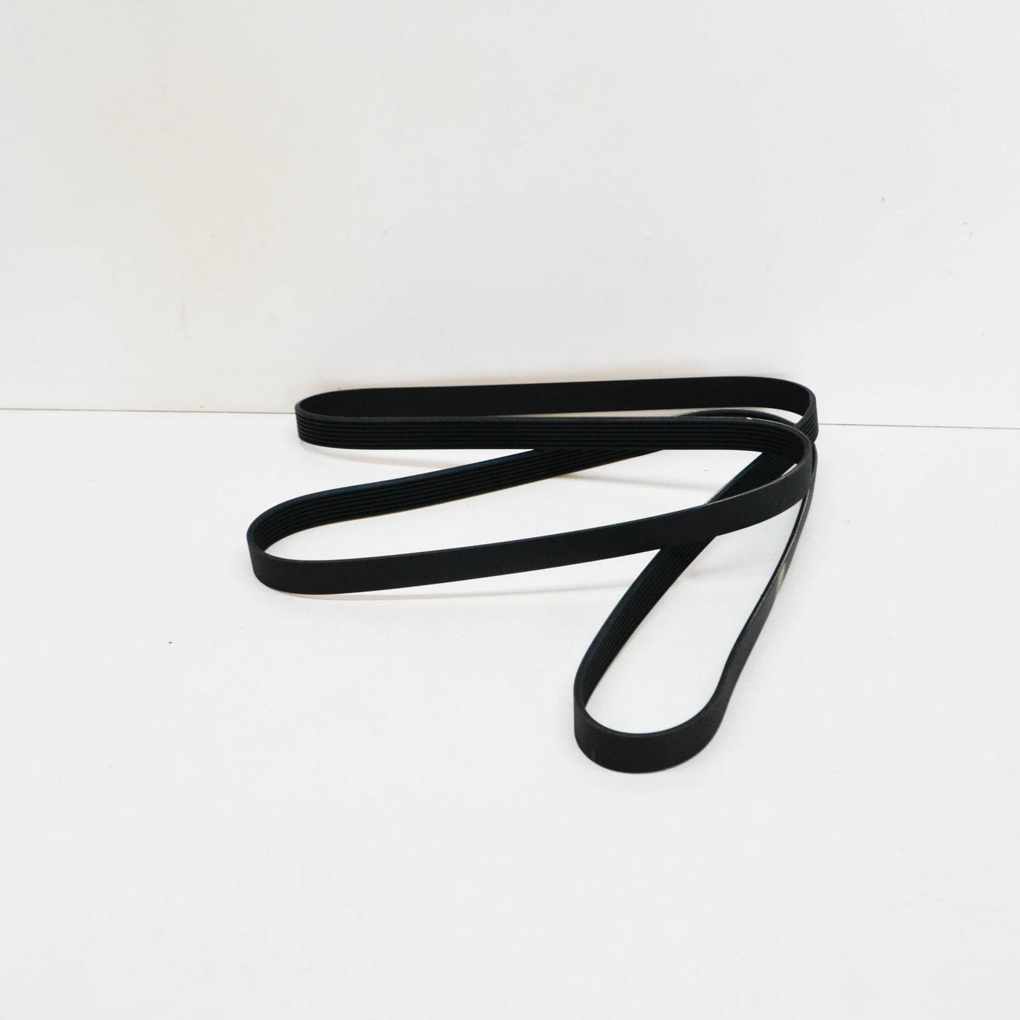 NEW AUDI A8 D3 ALTERNATOR TIMING BELT 077903137AE