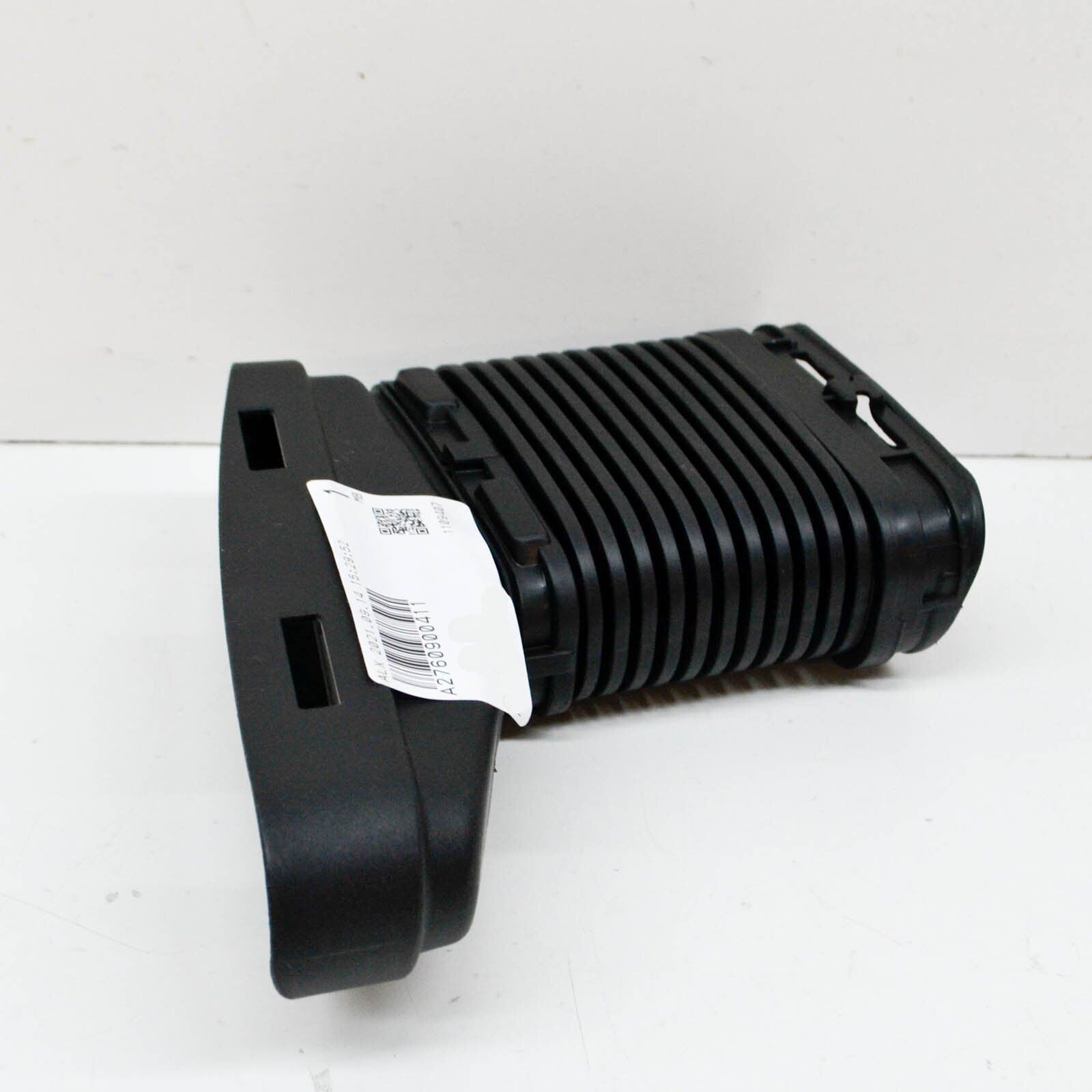 NEW MERCEDES-BENZ C-CLASS W205 AIR INTAKE DUCT A2760900411 ORIGINAL