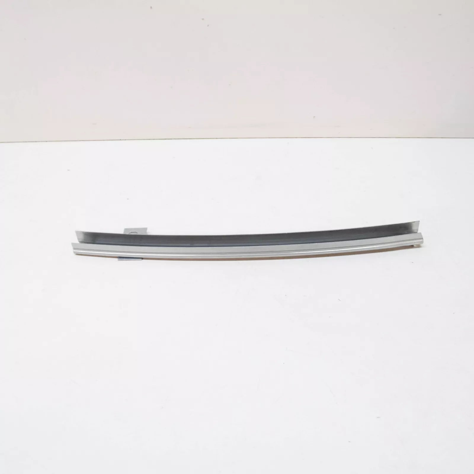 NEW BMW 3 E36 FRONT LEFT WINDOW GUIDE RAIL 51328176365 8176365 ORIGINAL