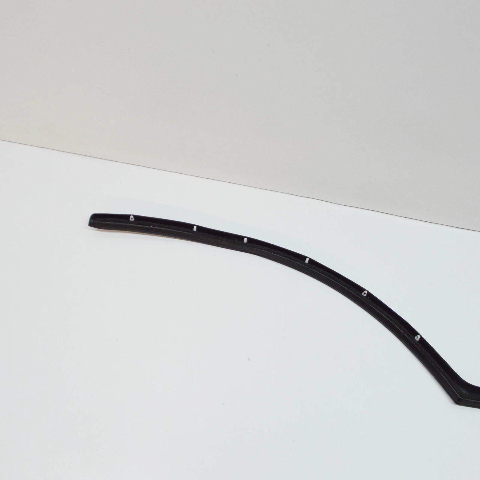 NEW VW TOUAREG 7P5 REAR RIGHT DOOR SEAL 7P0839762K ORIGINAL