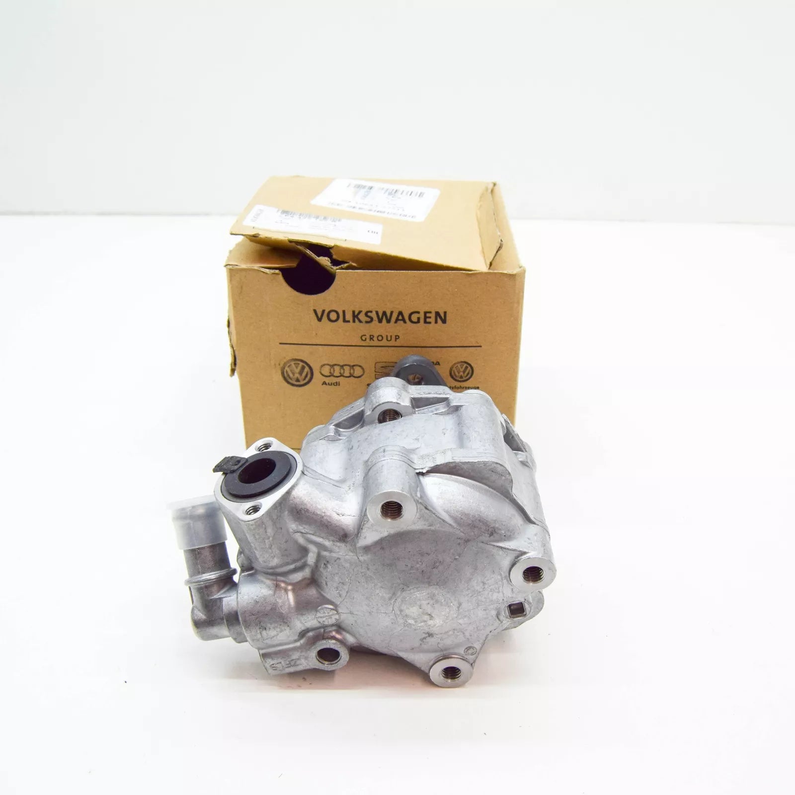 NEW VOLKSWAGEN TOUAREG 7P ENGINE VANE PUMP 7P6422154B ORIGINAL