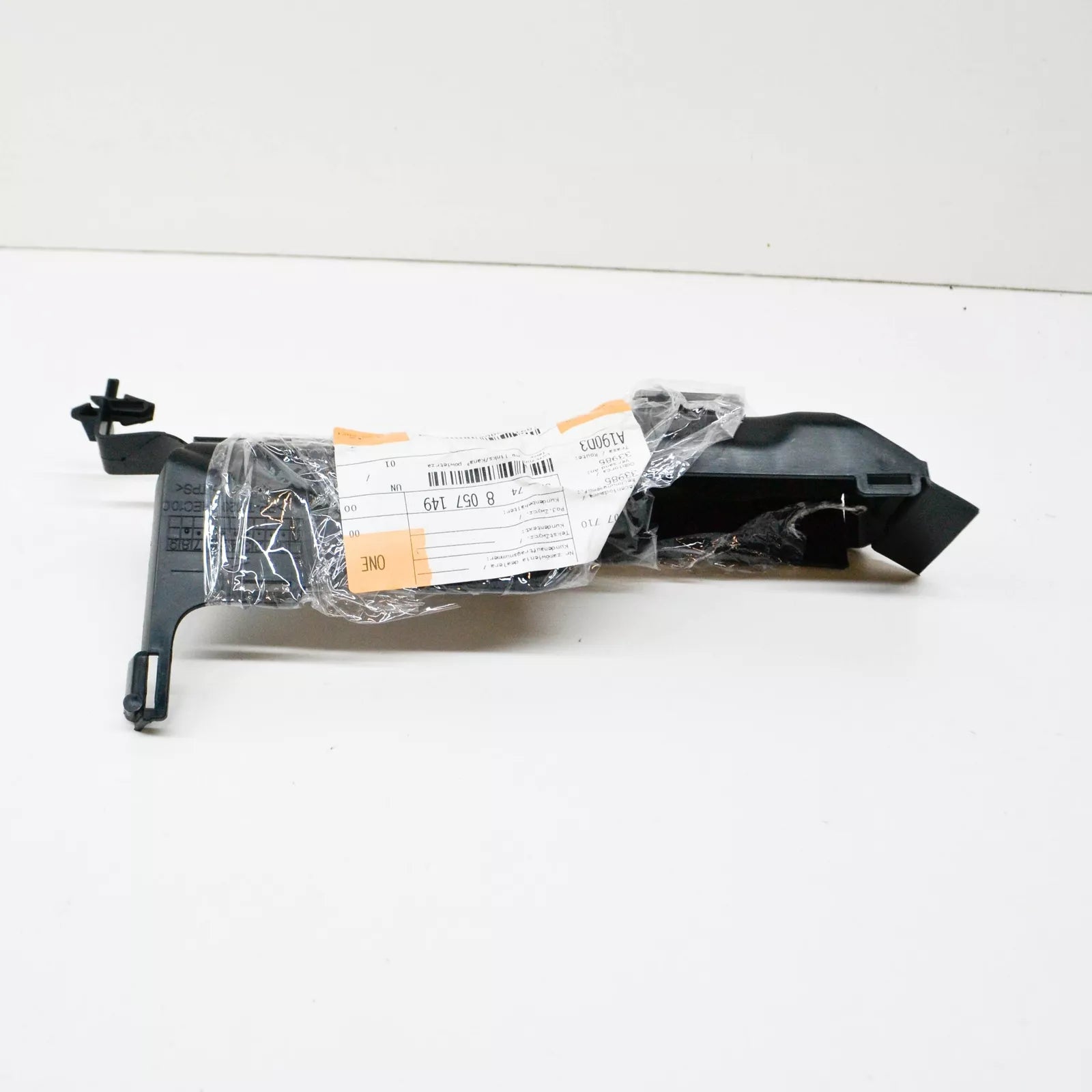 NEW BMW M4 F82 FRONT LEFT AIR DUCT 51748057149 8057149 2016 ORIGINAL