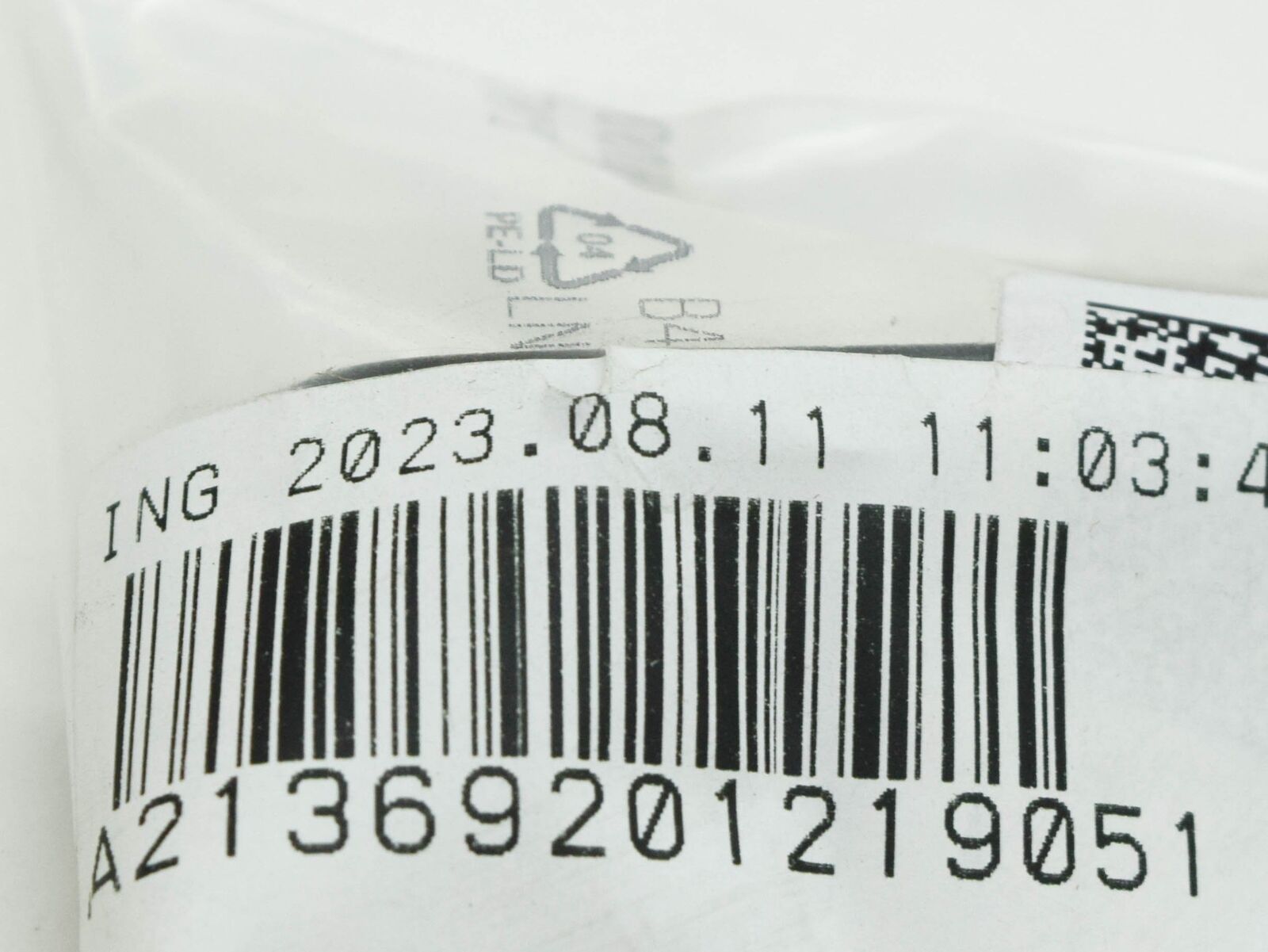 NEW MERCEDES-BENZ E W213 LEFT COLUMN BADGE LETTERING A21369201219051 ORIGINAL