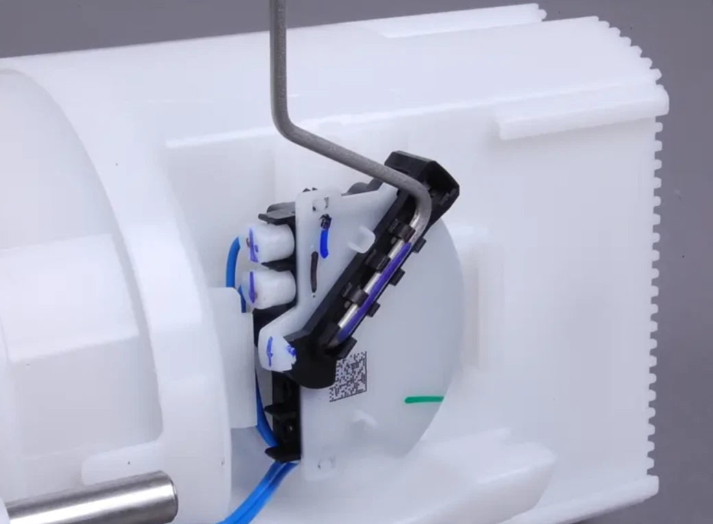 NEW BMW X5 E70 FUEL PUMP 7195463 16117195463 ORIGINAL