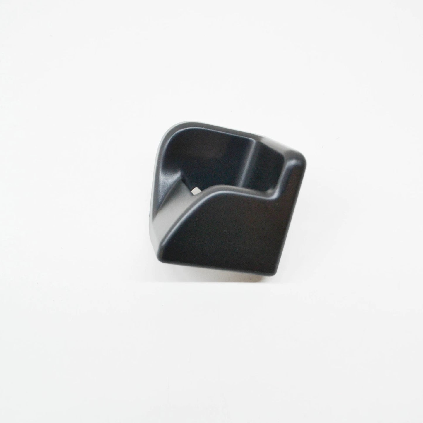 NEW VOLKSWAGEN TIGUAN AD REAR RIGHT SEAT RELEASE 56588857882V