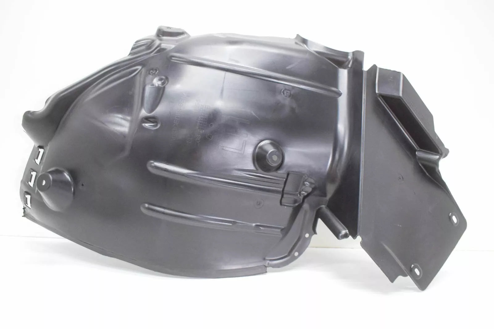 NEW MERCEDES-BENZ C-CLASS W205 FRONT LEFT ARCH LINER REAR PART A2056912900