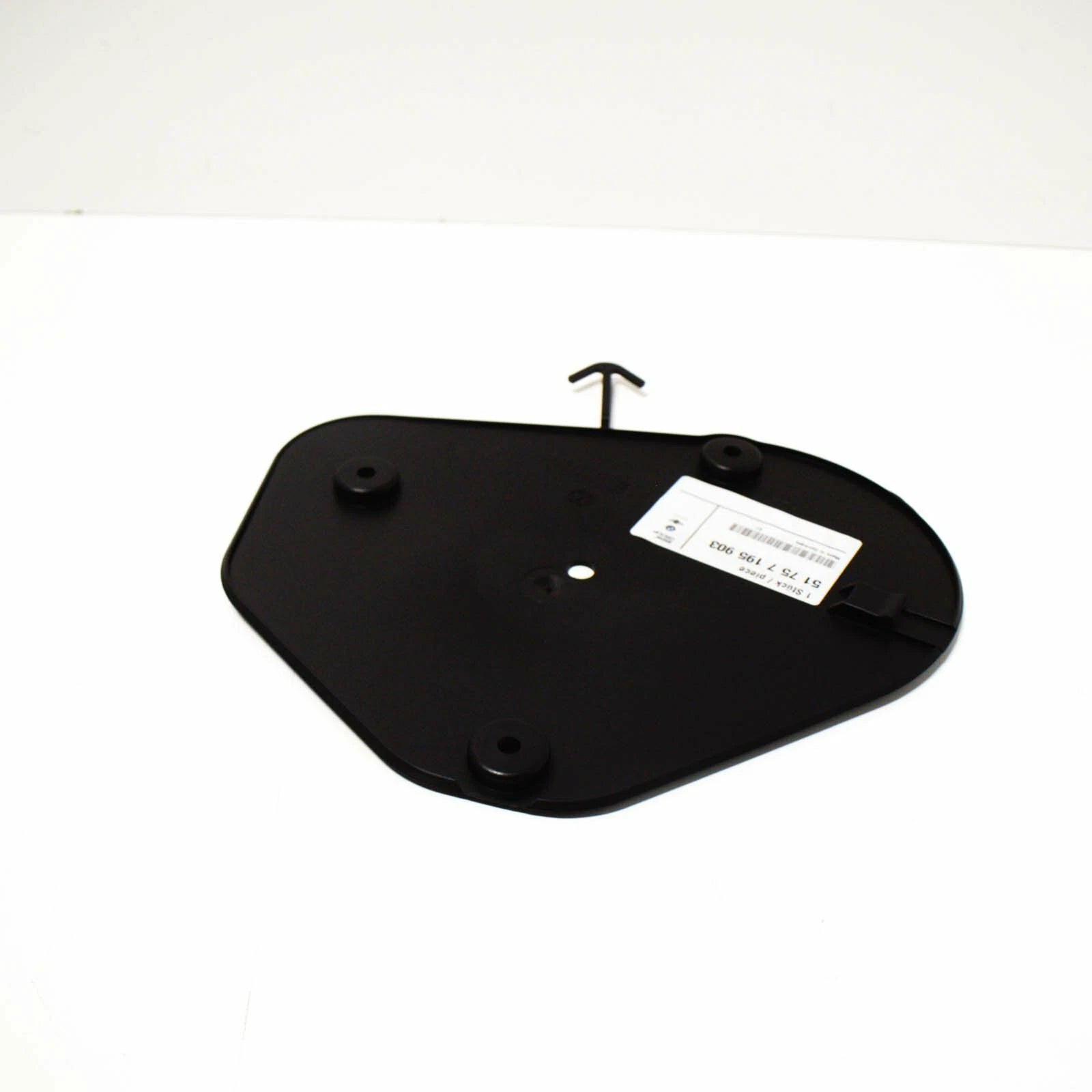 NEW BMW 5 E60 ENGINE SPLASH SHIELD OIL DRAIN PLUG COVER 51757195903