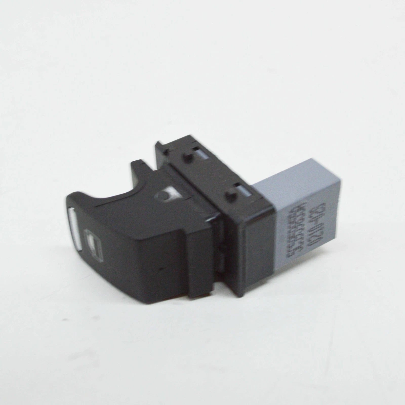 NEW VW BEETLE A5 FRONT RIGHT DOOR WINDOW SWITCH LHD 5C5959855AICX