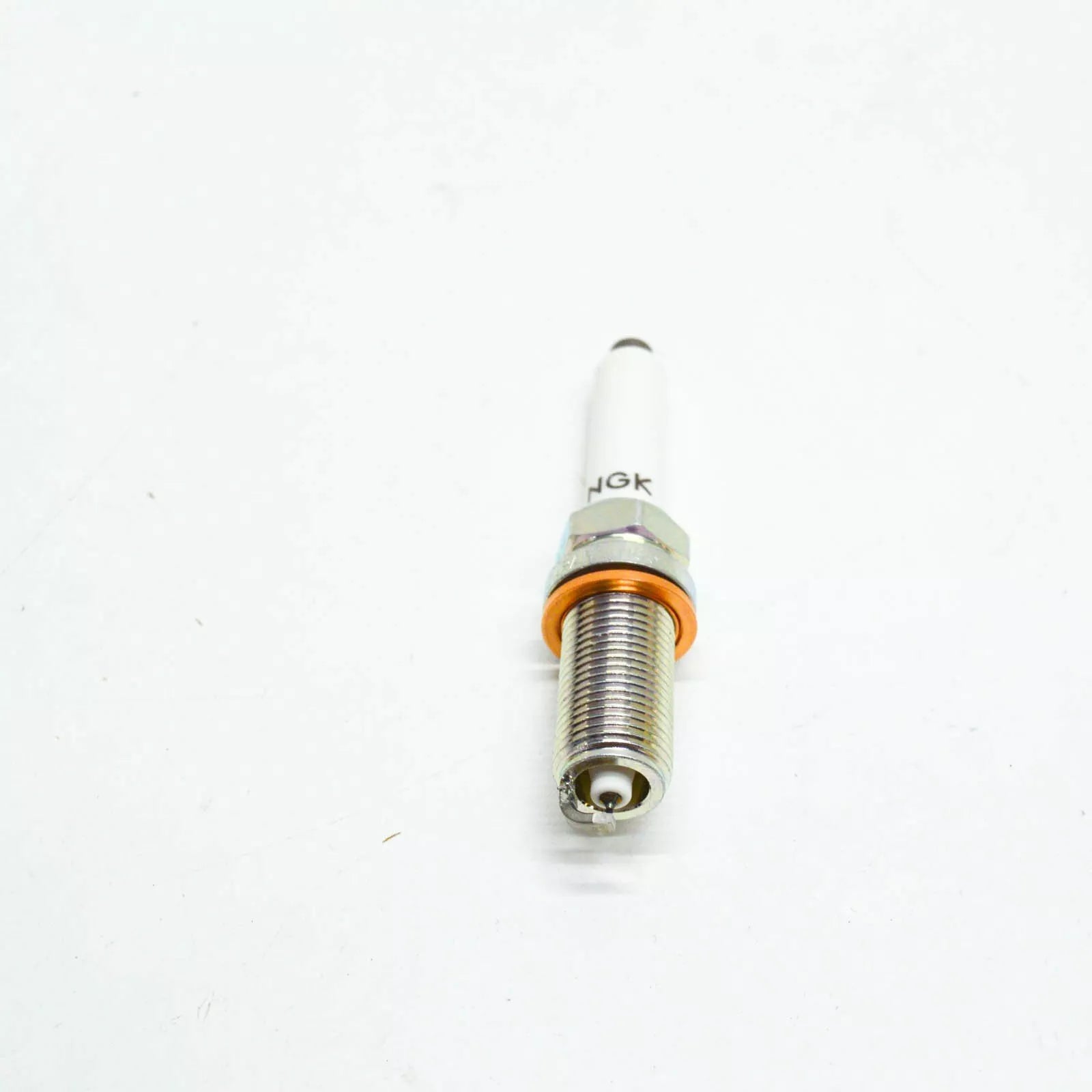NEW AUDI A8 4H D4 IGNITION SPARK PLUG 06K905601M