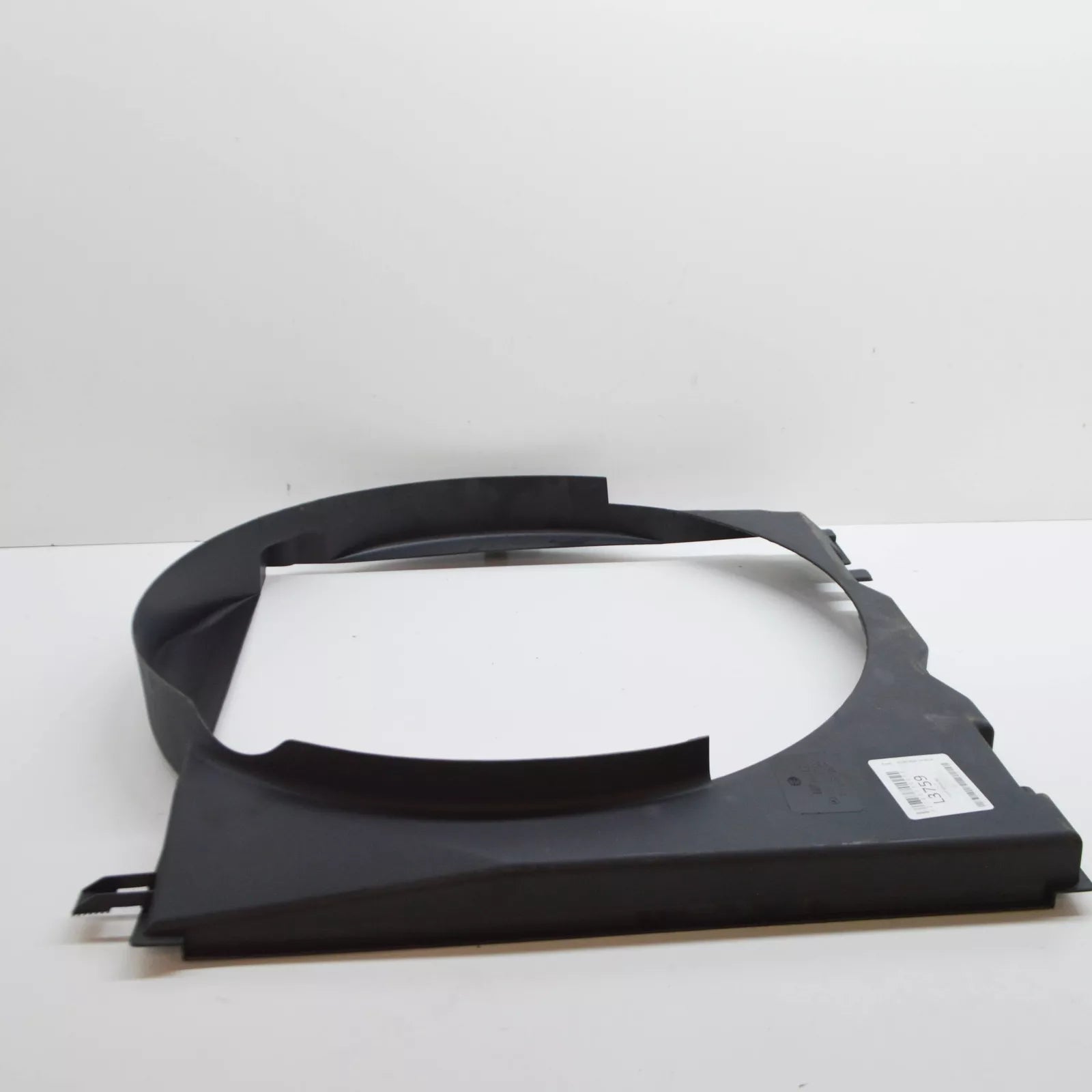 NEW MERCEDES-BENZ E-CLASS W210 FAN SHROUD A2105052555 ORIGINAL