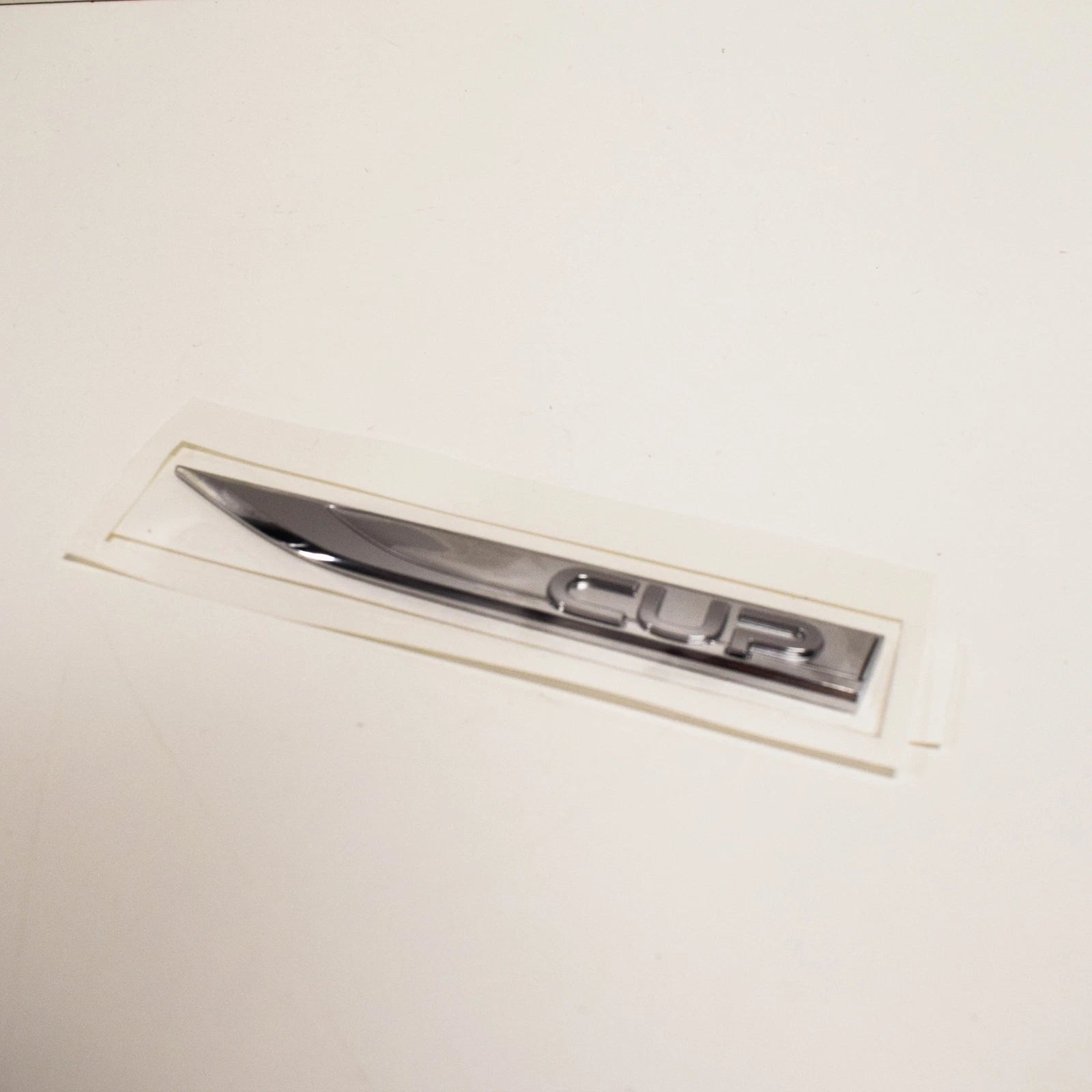 NEW VW GOLF MK7 GTI FRONT WING SIDE EMBLEM LOGO 5G0853688RCMO ORIGINAL