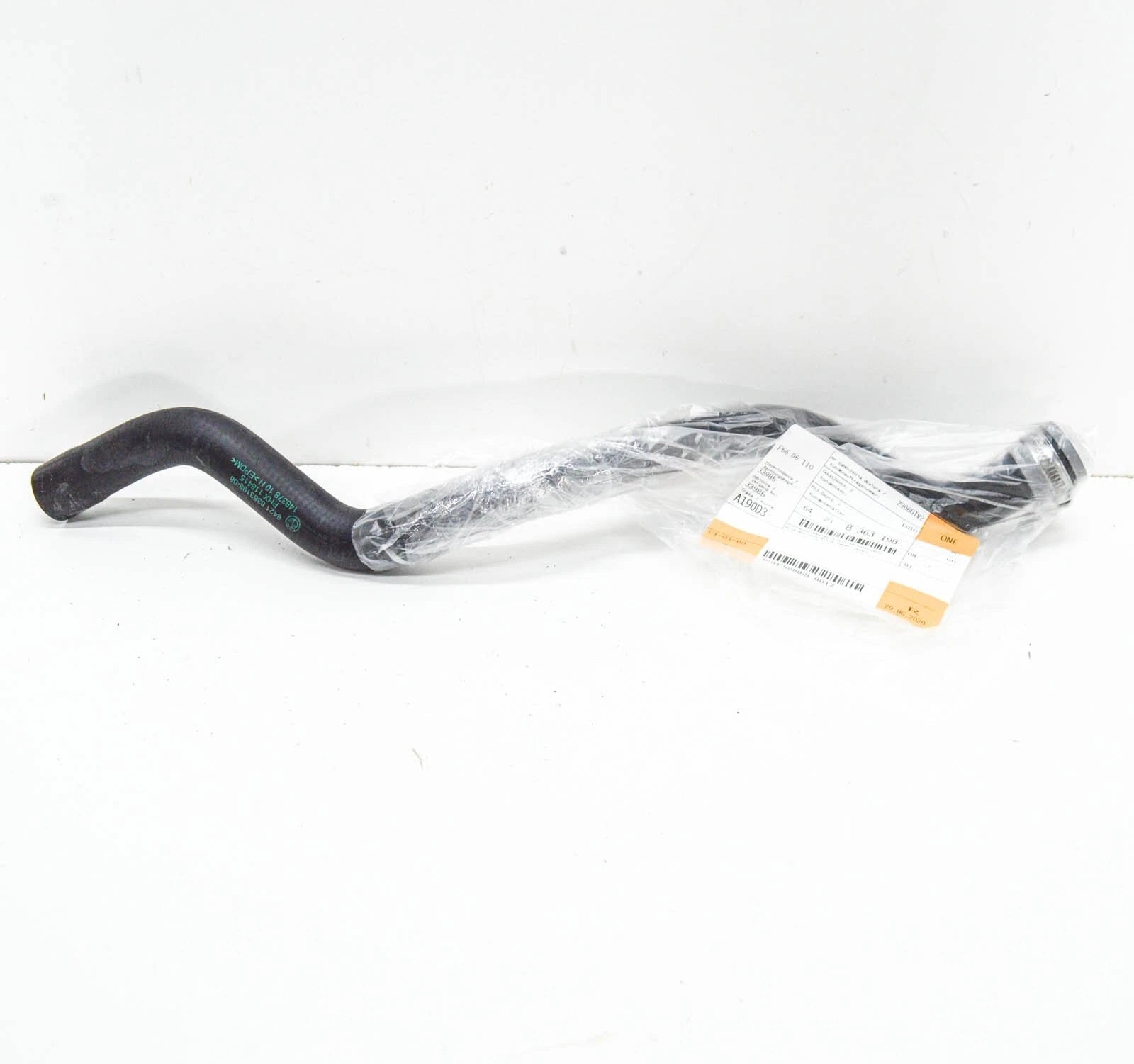 NEW BMW 3 E46 HEATER HOSE UPPER 64218363198 8363198 ORIGINAL