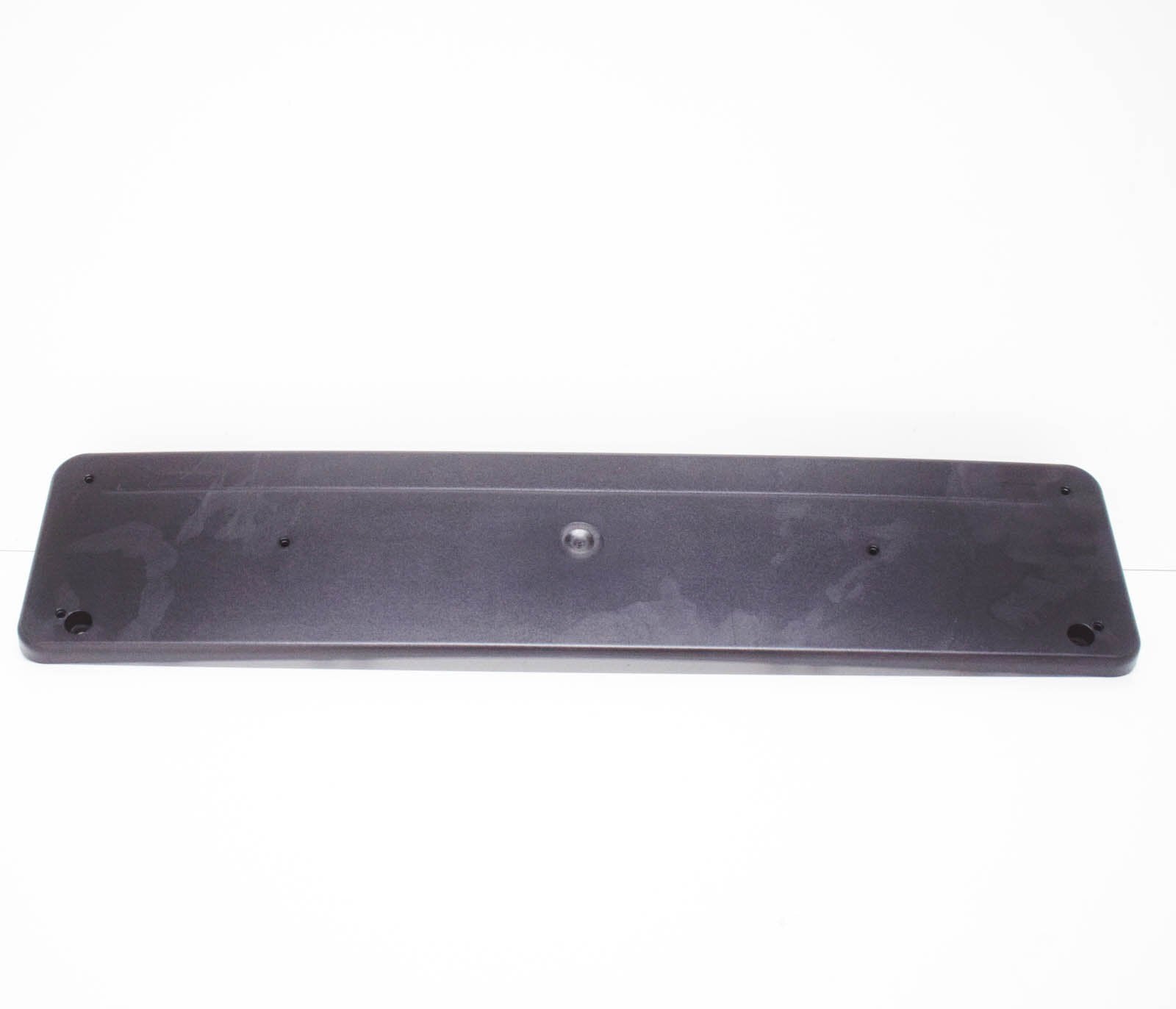 NEW MERCEDES-BENZ C W202 FRONT BUMPER LICENSE PLATE MOULDING A2028850481