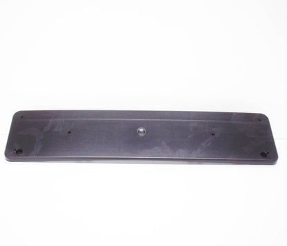 NEW MERCEDES-BENZ C W202 FRONT BUMPER LICENSE PLATE MOULDING A2028850481