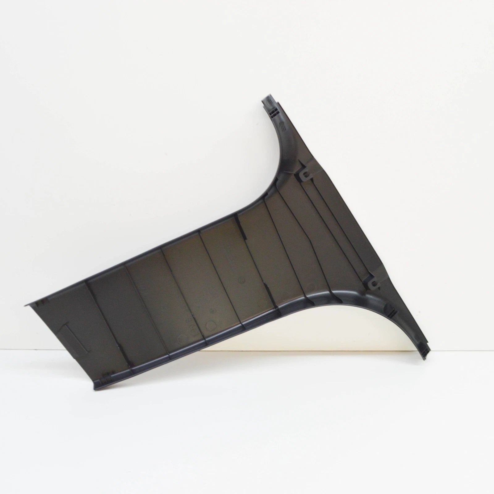 NEW BMW 3 E90 LEFT B-COLUMN BOTTOM COVER 51437141101 7141101 ORIGINAL