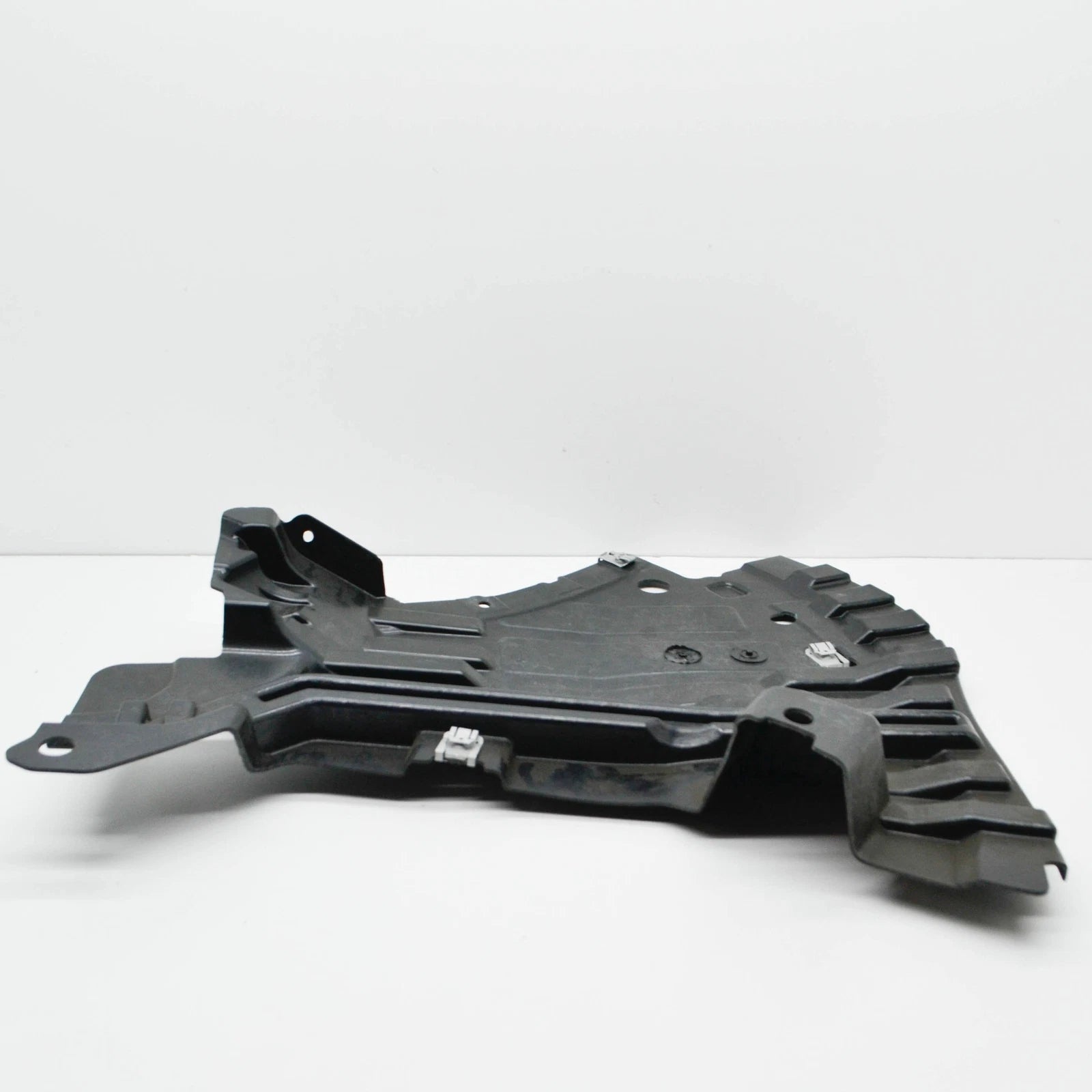 NEW MB S W222 FRONT LEFT ANTINOISE CAPSULE UNDERCOVER PANEL A2225202000 ORIGINAL