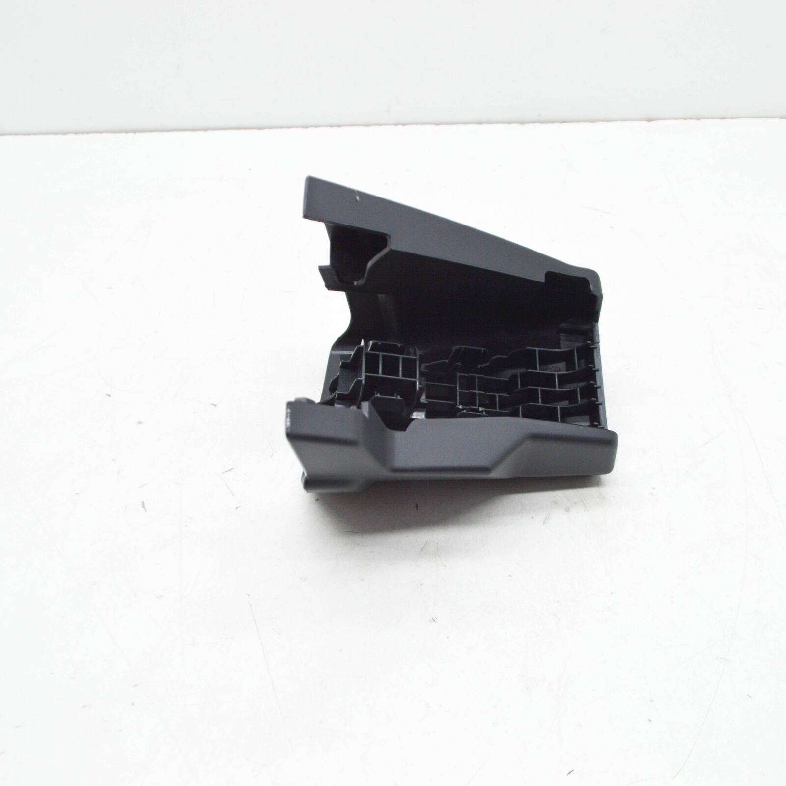 NEW AUDI Q7 4M REAR SEAT RAIL TRIM COVER 4M0883688A4PK ORIGINAL