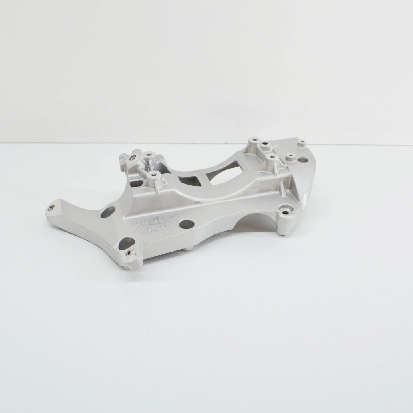 NEW AUDI TT 8S ALTERNATOR BRACKET 07K903141H ORIGINAL